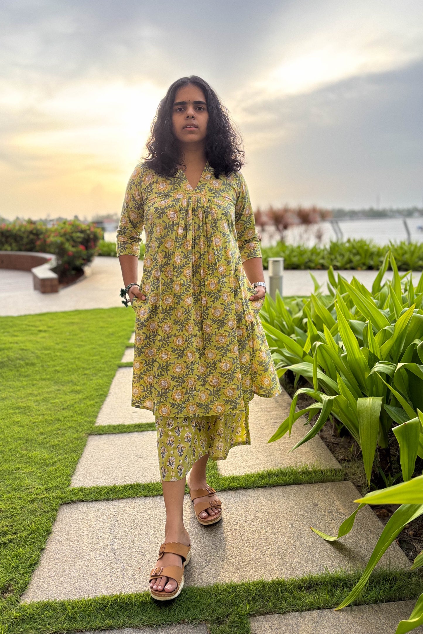 Set of 2- Himawari Sanganeri Short Kurta & Palazzo