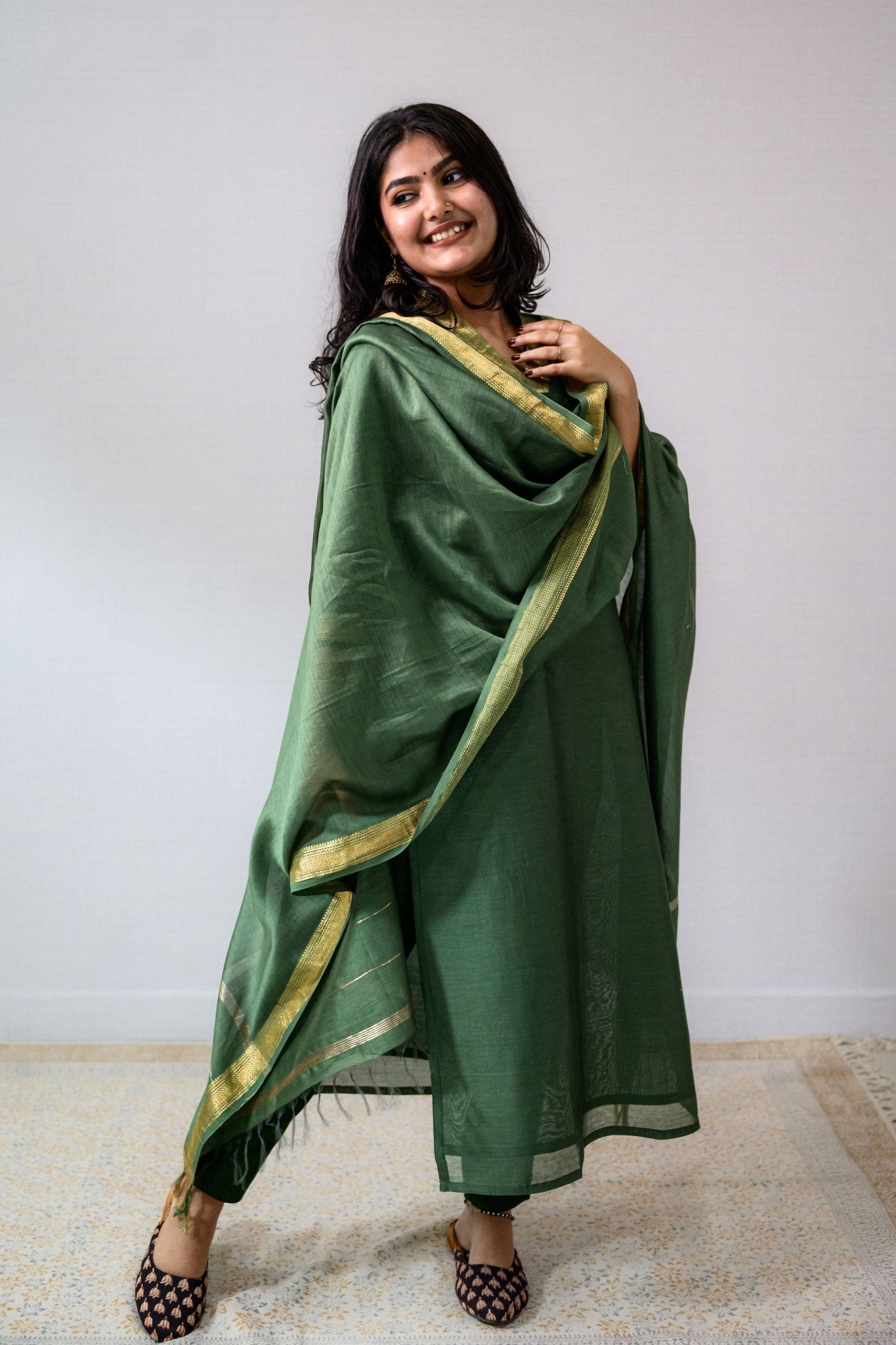 Green Maheshwari Silk Dupatta - Lobha Deepthis