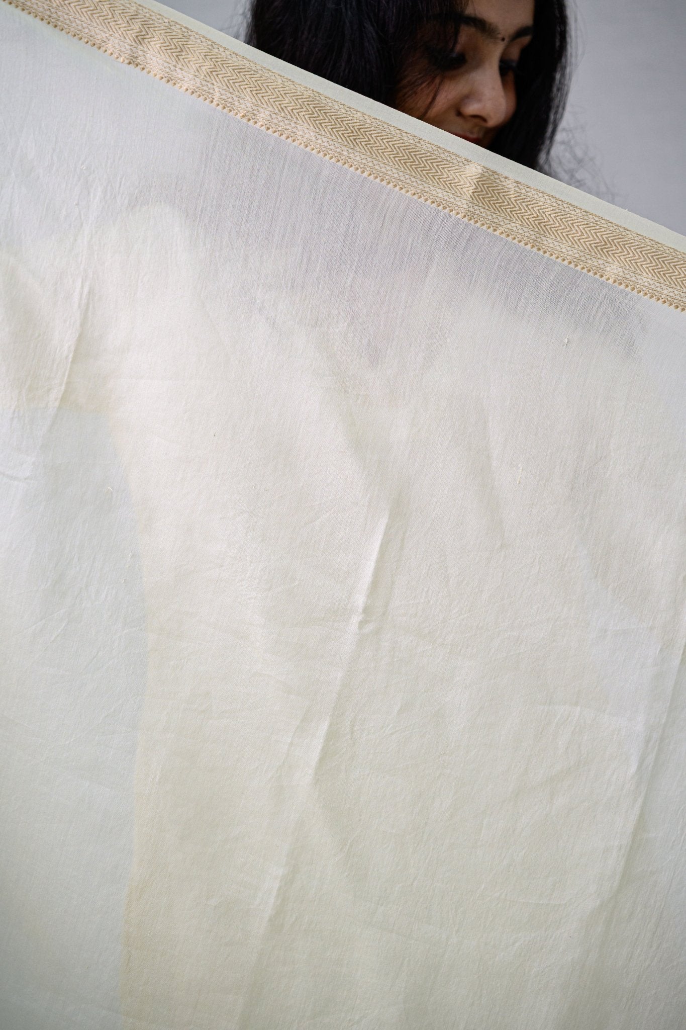 Ivory Maheshwari Silk Dupatta - Lobha Deepthis