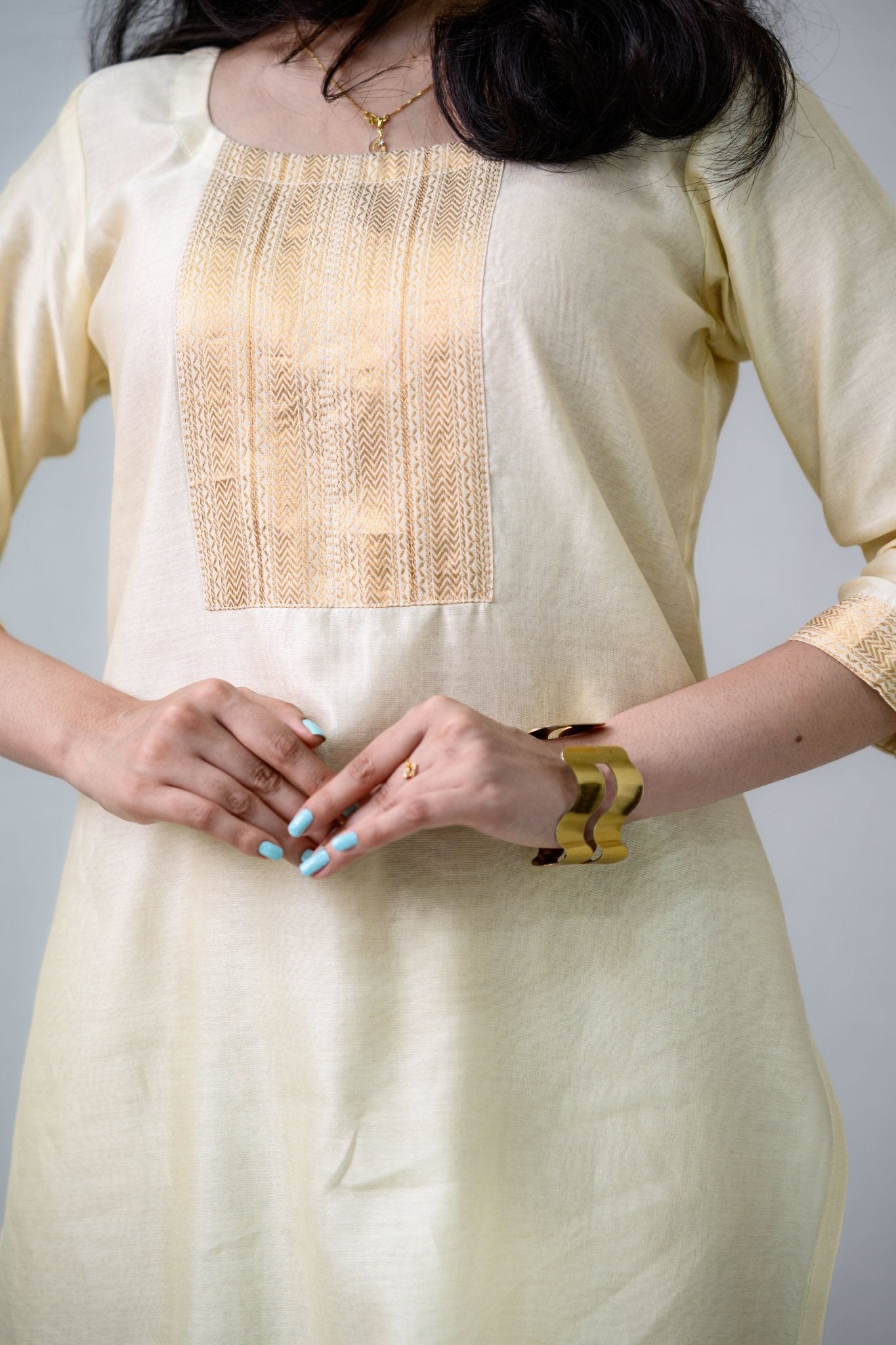 Ivory Maheshwari Silk Round Neck Kurta - Lobha Deepthis