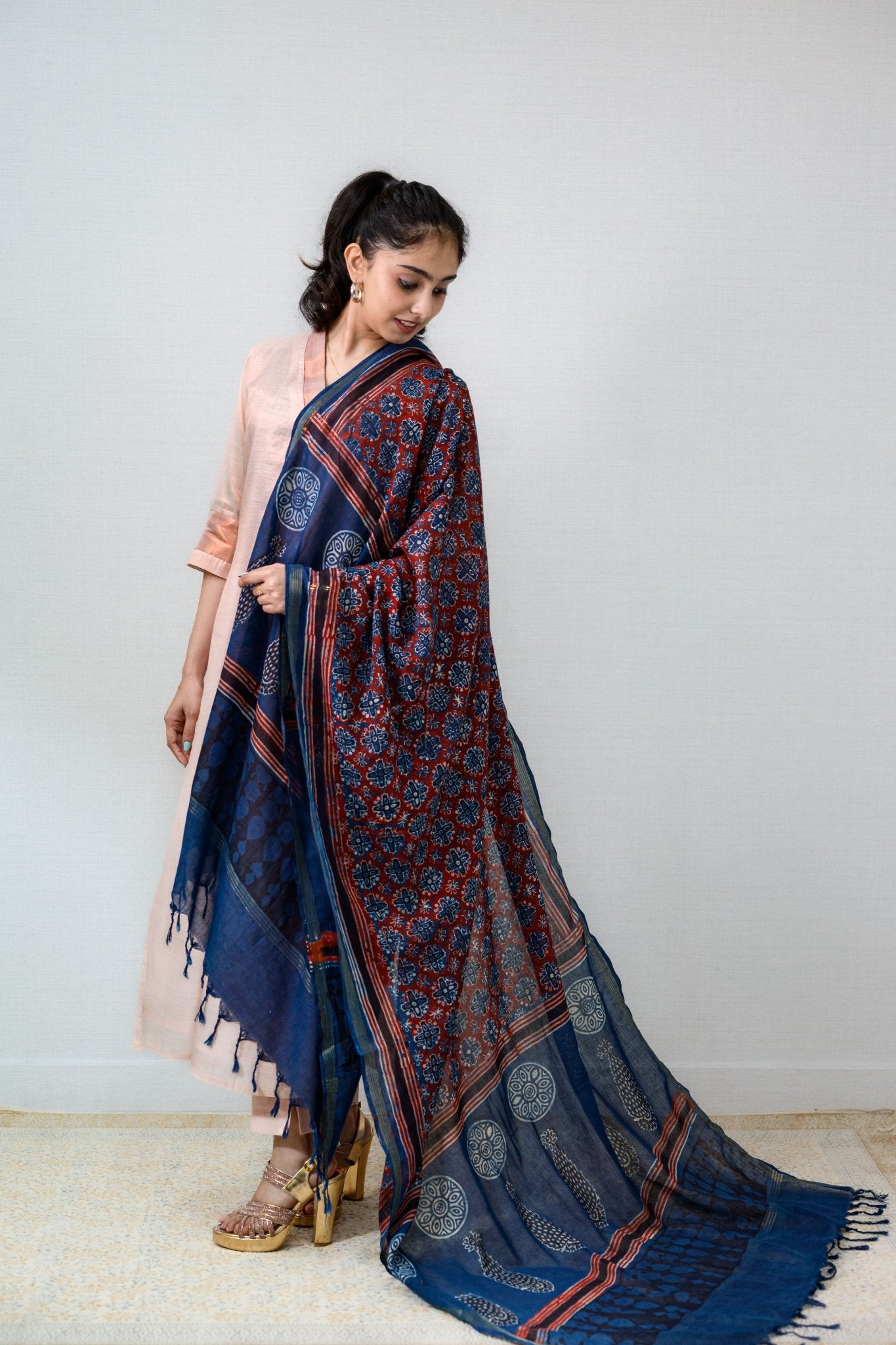 Kasavu Elegance Copper Tissue Straight Kurta - Lobha Deepthis