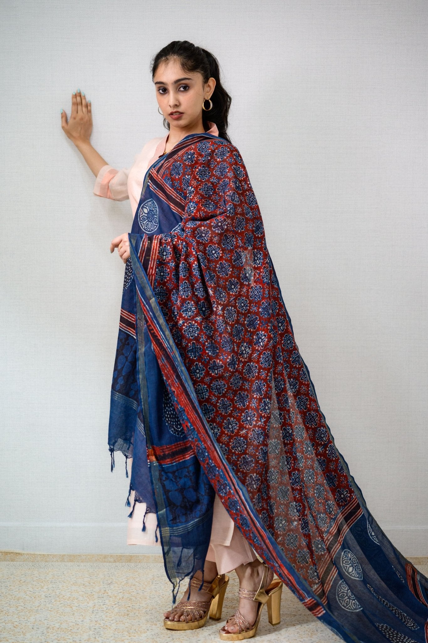 Kasavu Elegance Copper Tissue Straight Kurta - Lobha Deepthis