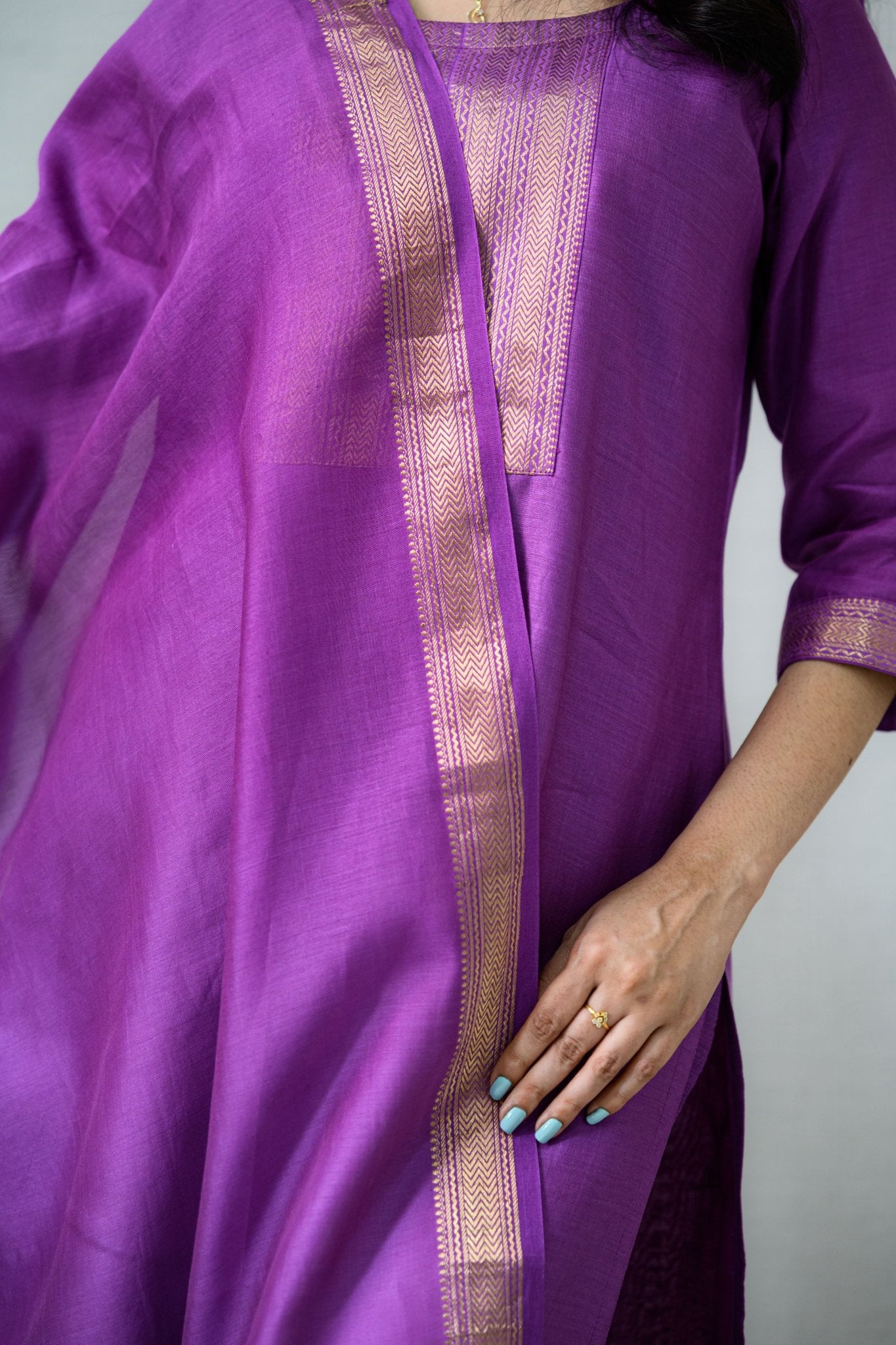 Lavender Maheshwari Silk Dupatta - Lobha Deepthis