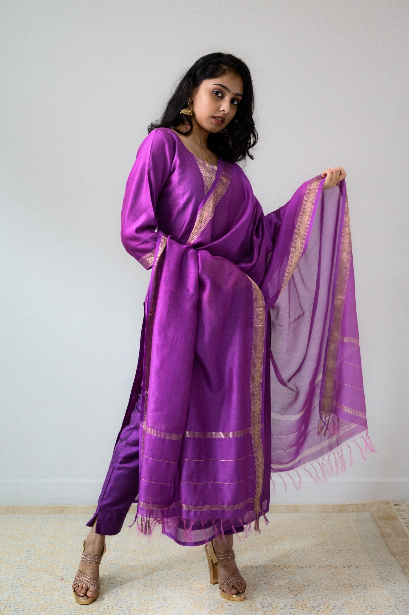 Lavender Maheshwari Silk Dupatta - Lobha Deepthis