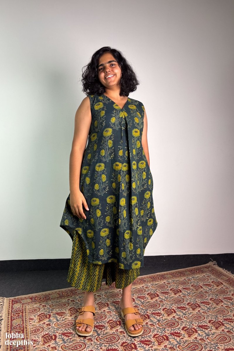 Set of 2 - Hara Gulabo Ajrakh Short Kurta and Palazzo - Lobha Deepthis