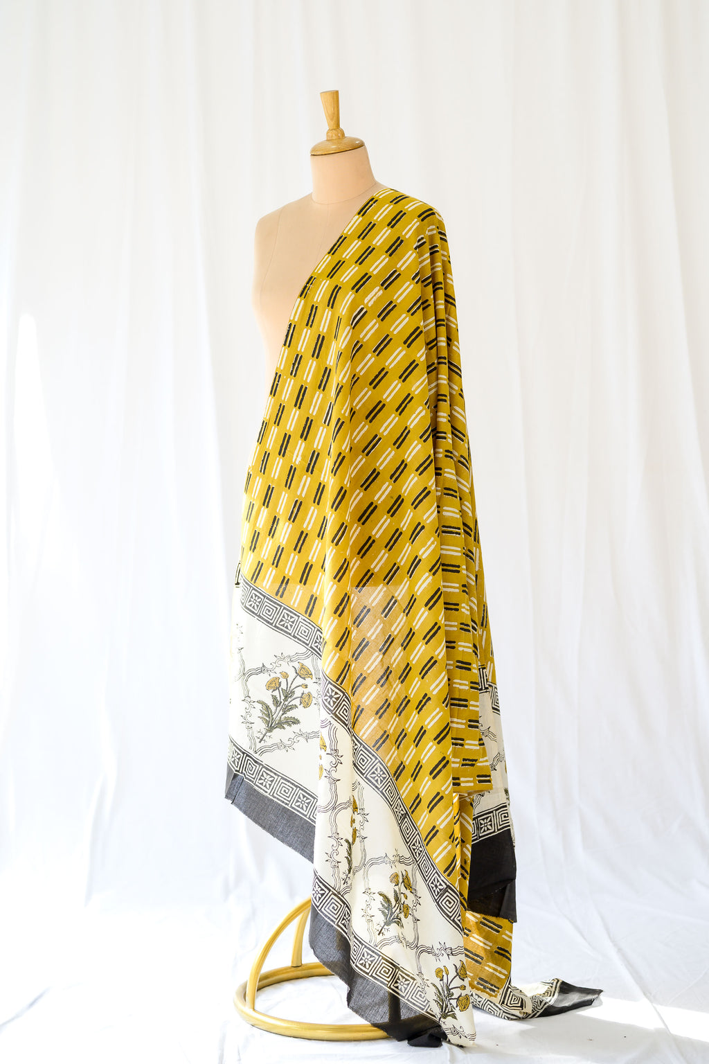 Framed Blossoms Bagru Cotton Dupatta