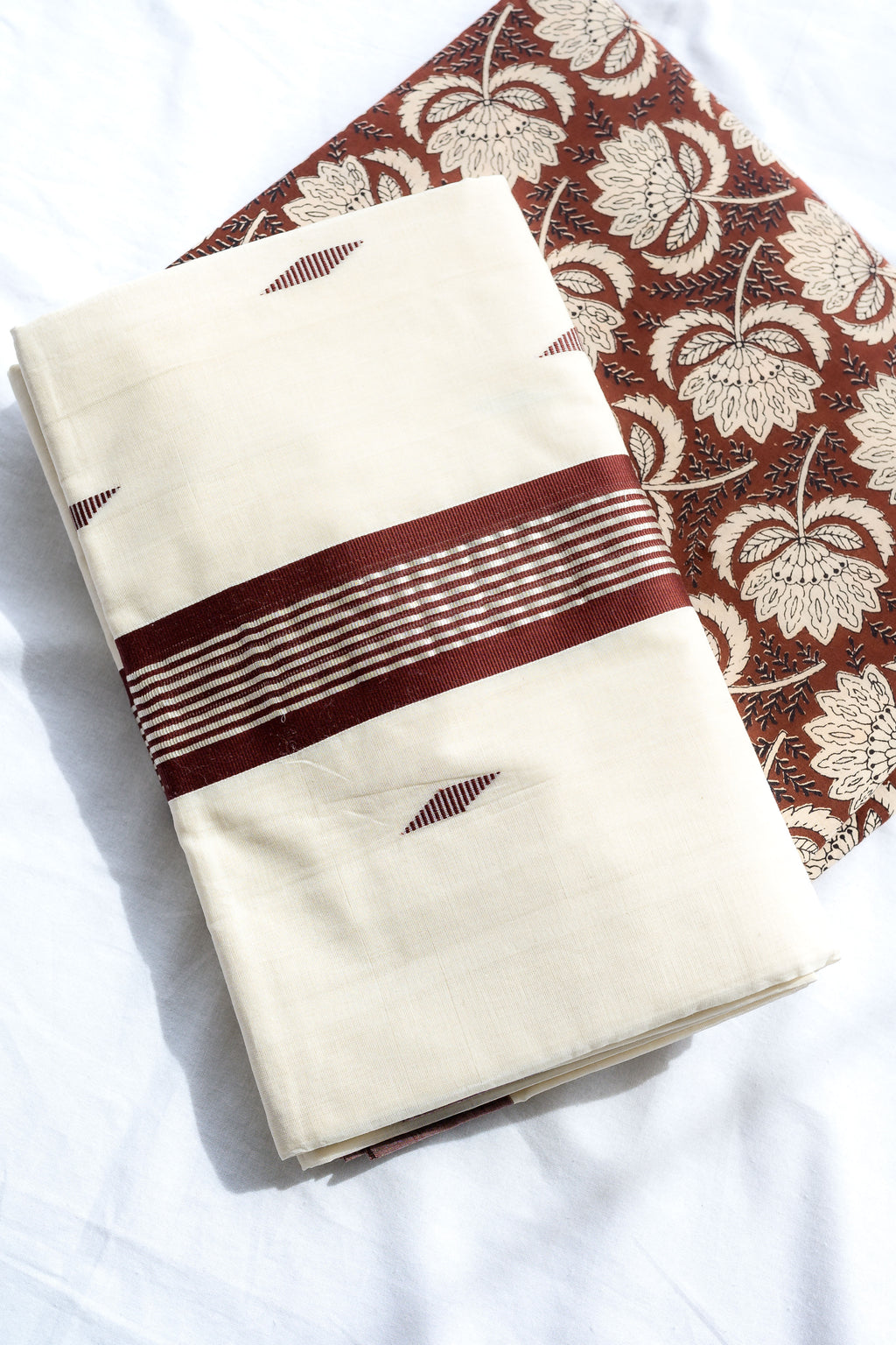 Coffee Brown & Silver Kara Balaramapuram Handloom Saree with Bagru Blouse