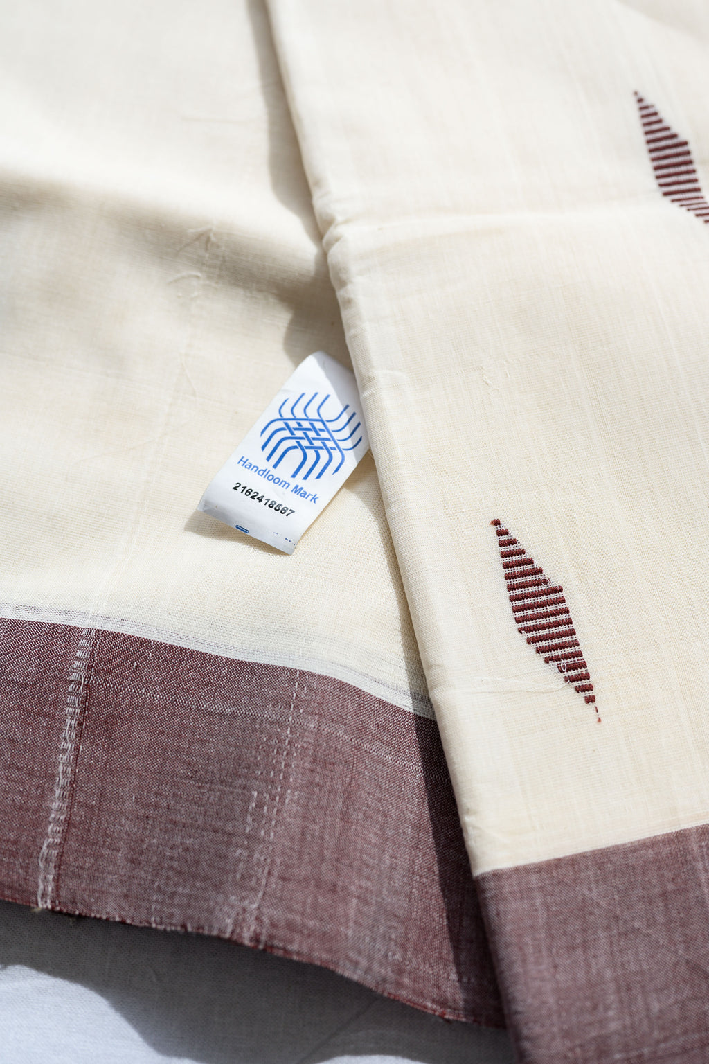 Coffee Brown & Silver Kara Balaramapuram Handloom Saree with Bagru Blouse