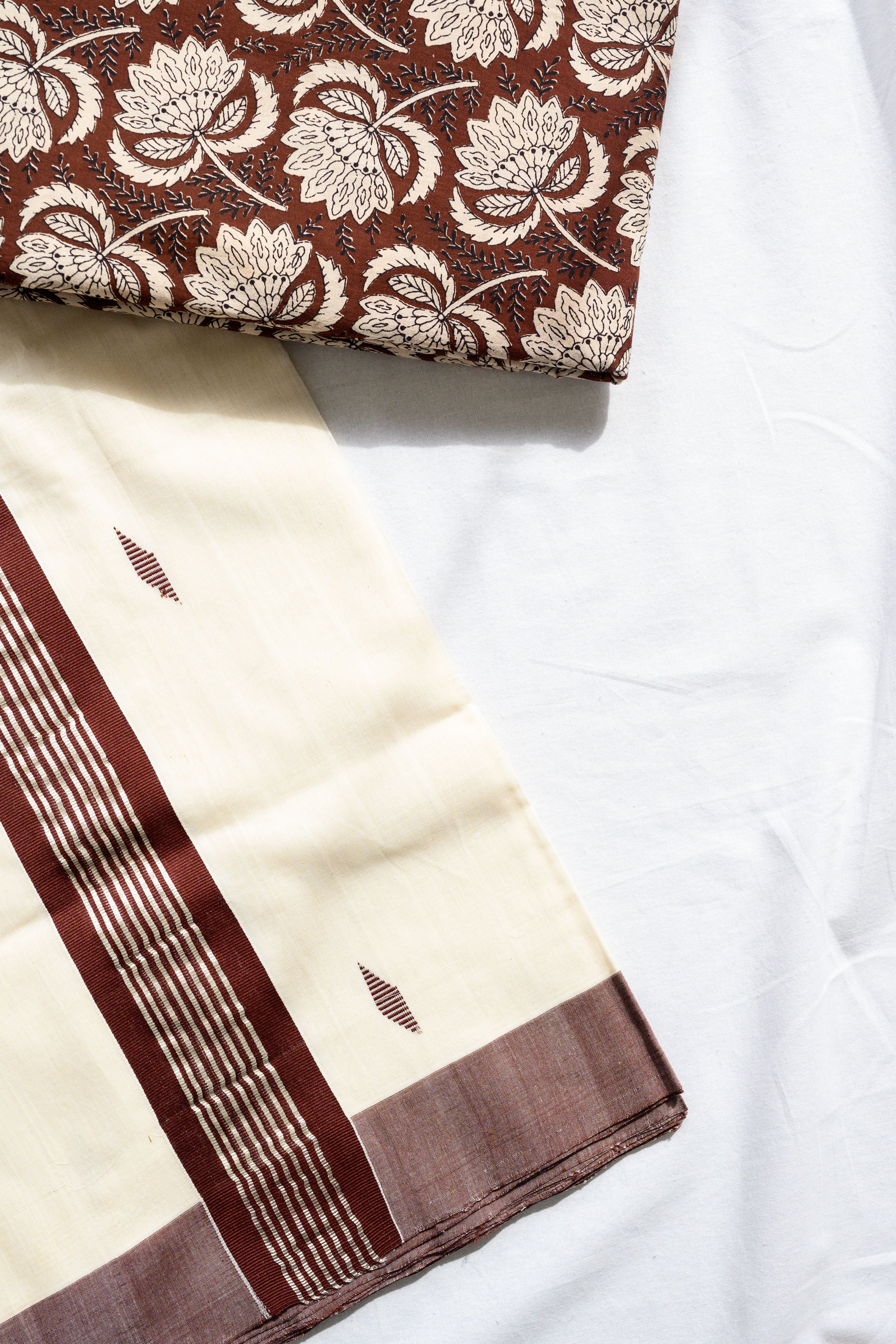 Coffee Brown & Silver Kara Balaramapuram Handloom Saree with Bagru Blouse