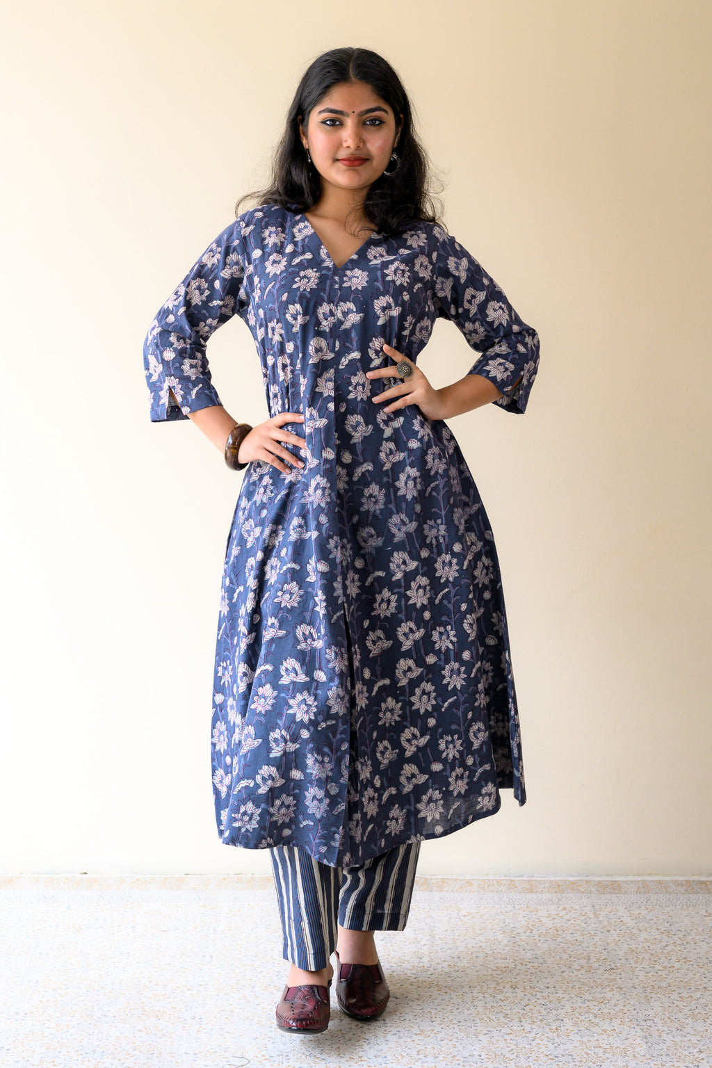 Set of 2- Surmayi Dusty Indigo Dabu Cotton Kurta & Pants Set