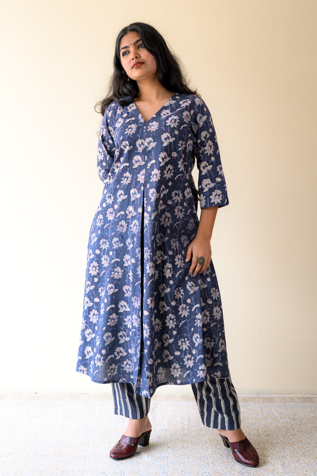 Set of 2- Surmayi Dusty Indigo Dabu Cotton Kurta & Pants Set