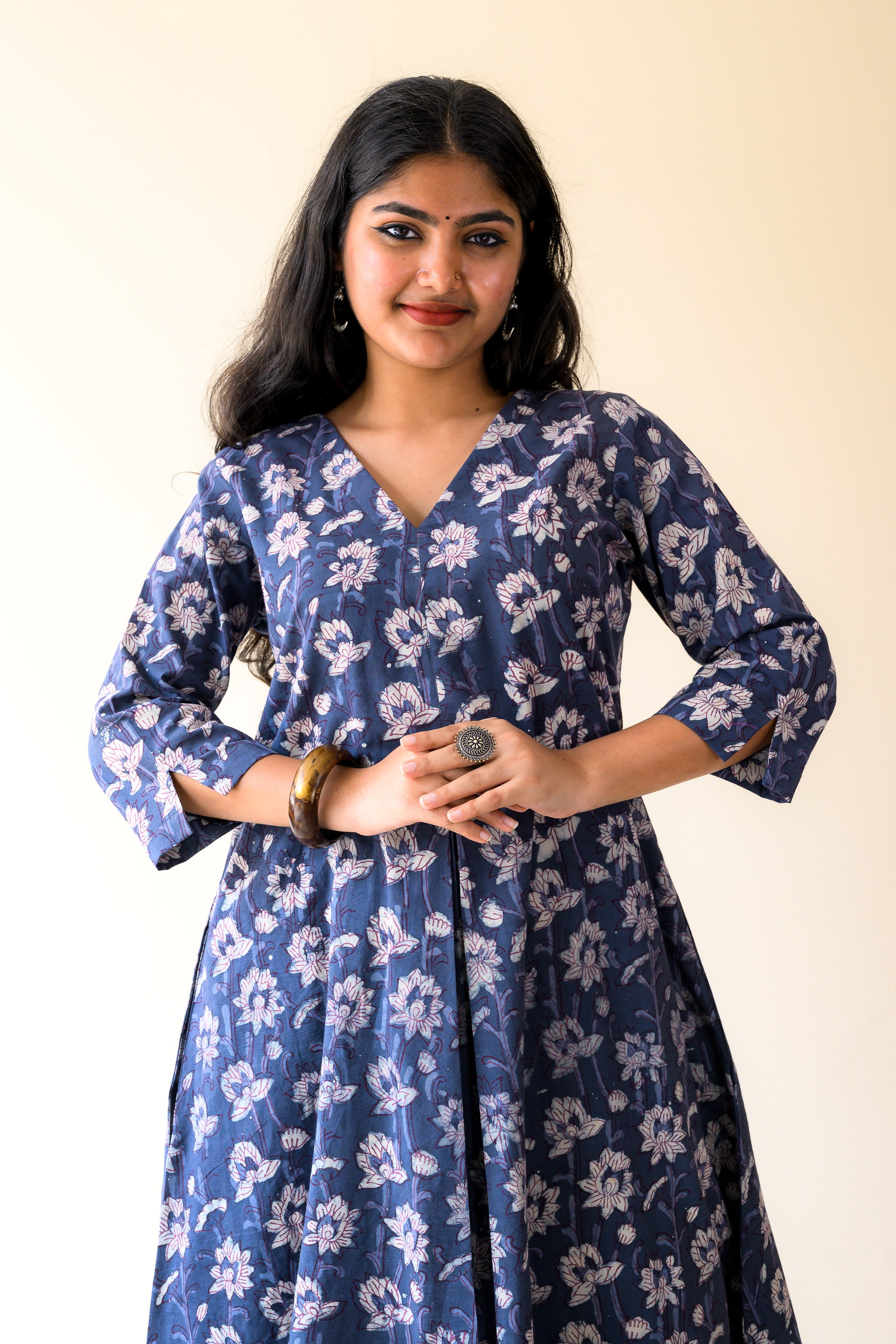 Set of 2- Surmayi Dusty Indigo Dabu Cotton Kurta & Pants Set