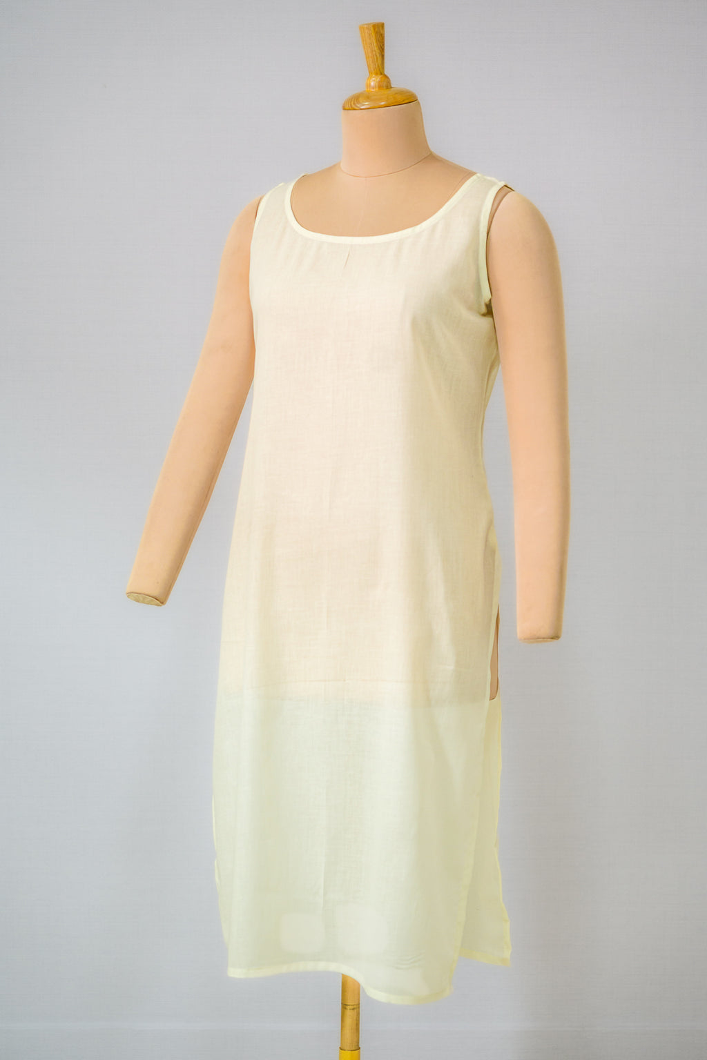 Cotton Cream Round Neck Slitted Inner Slip