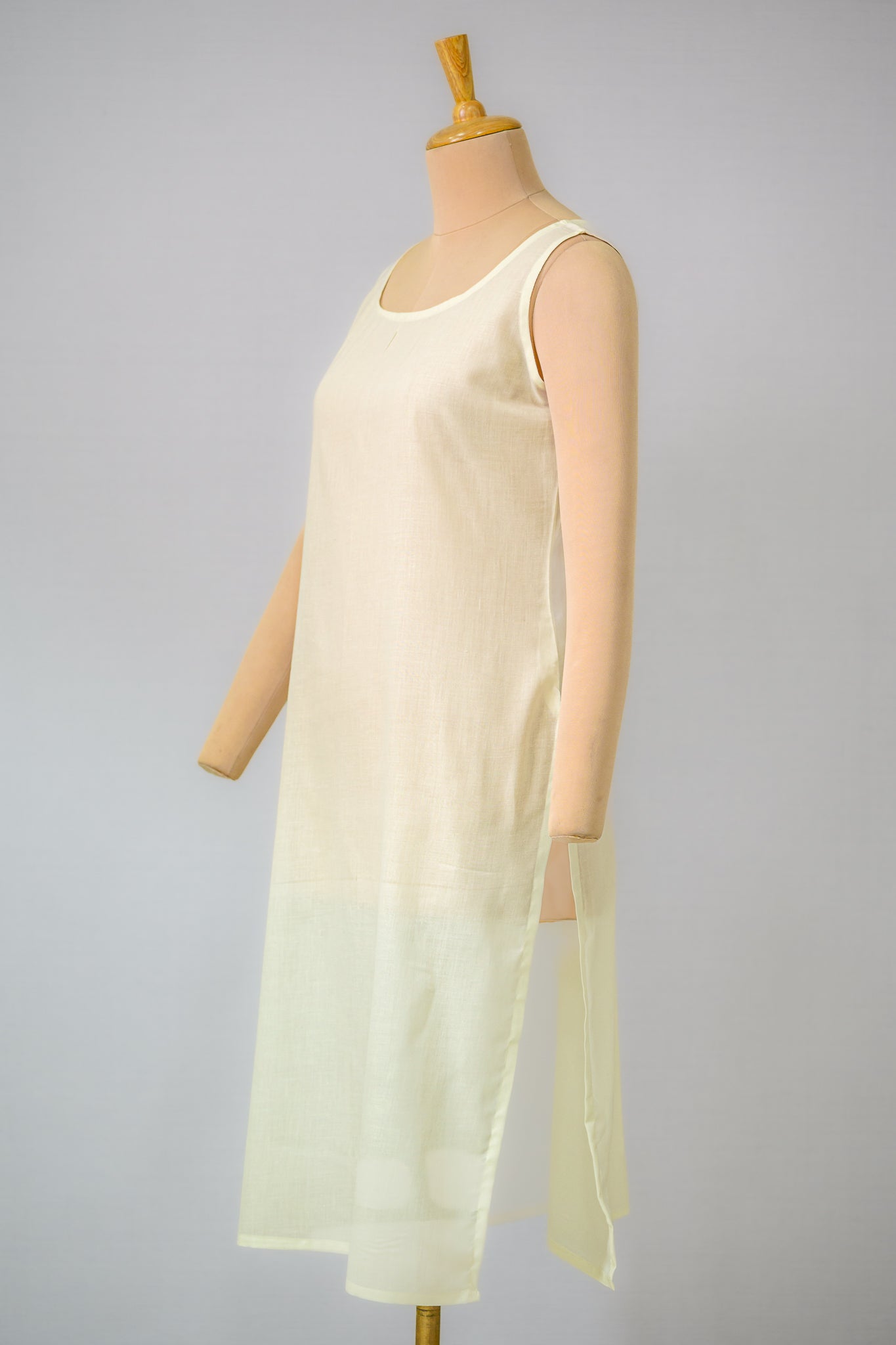Cotton Cream Round Neck Long Inner Slip