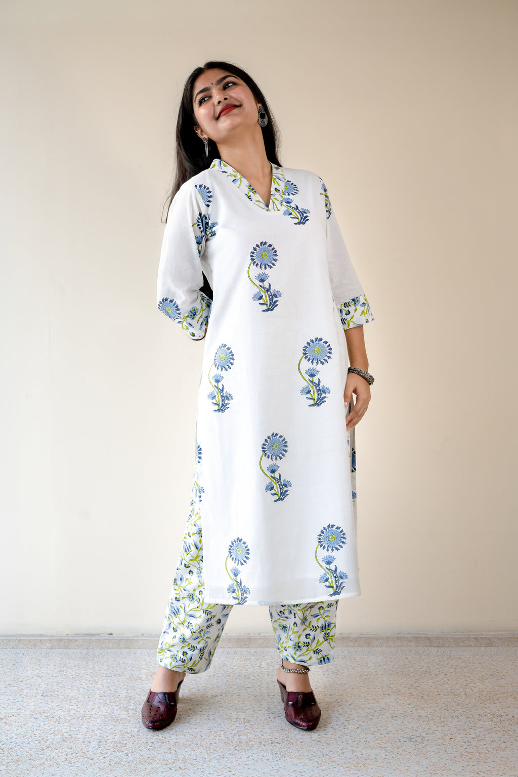 Set of 2- Sanganeri Blossoms Kurta & Pants