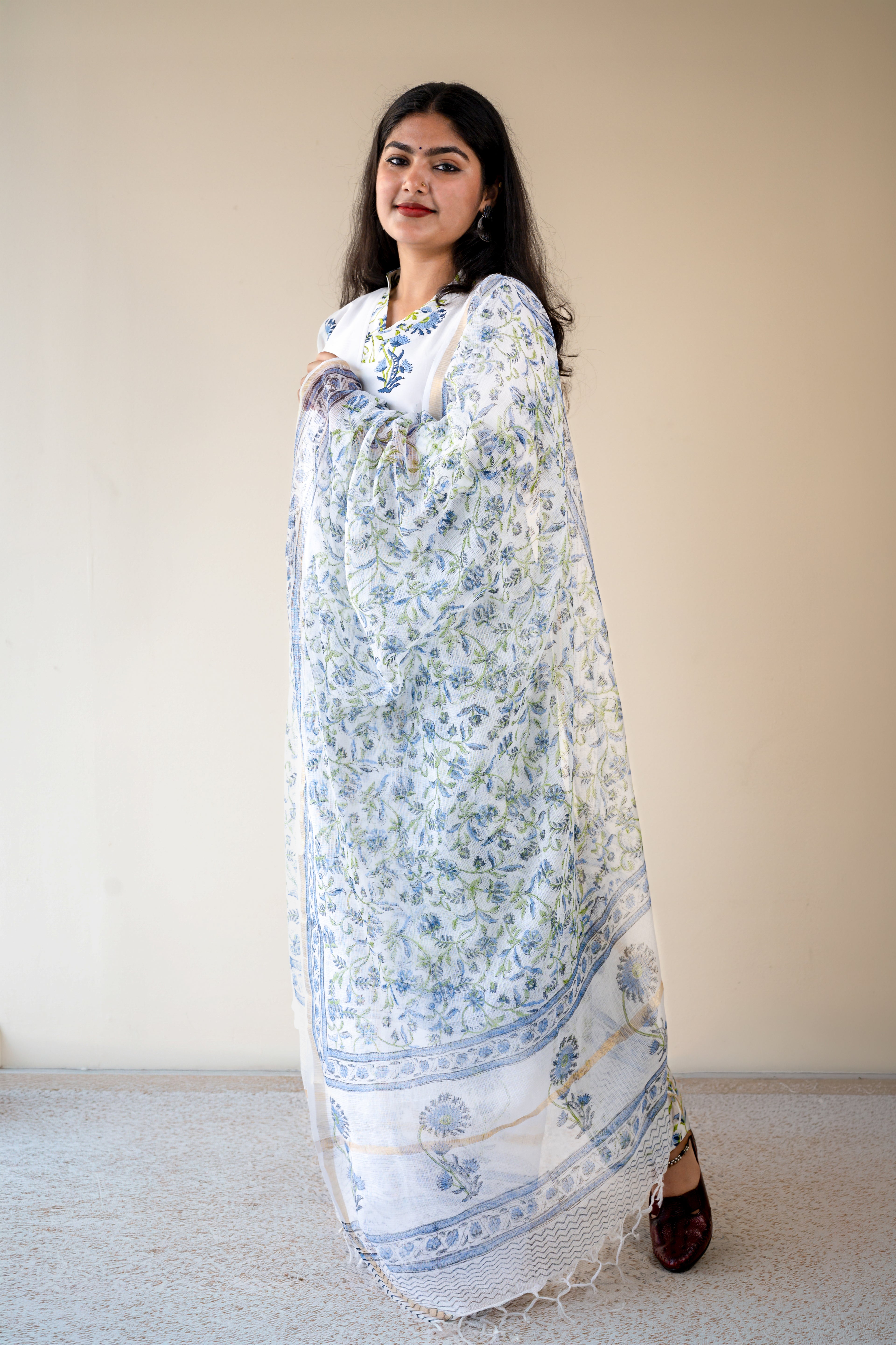 Set of 2- Sanganeri Blossoms Kurta & Pants