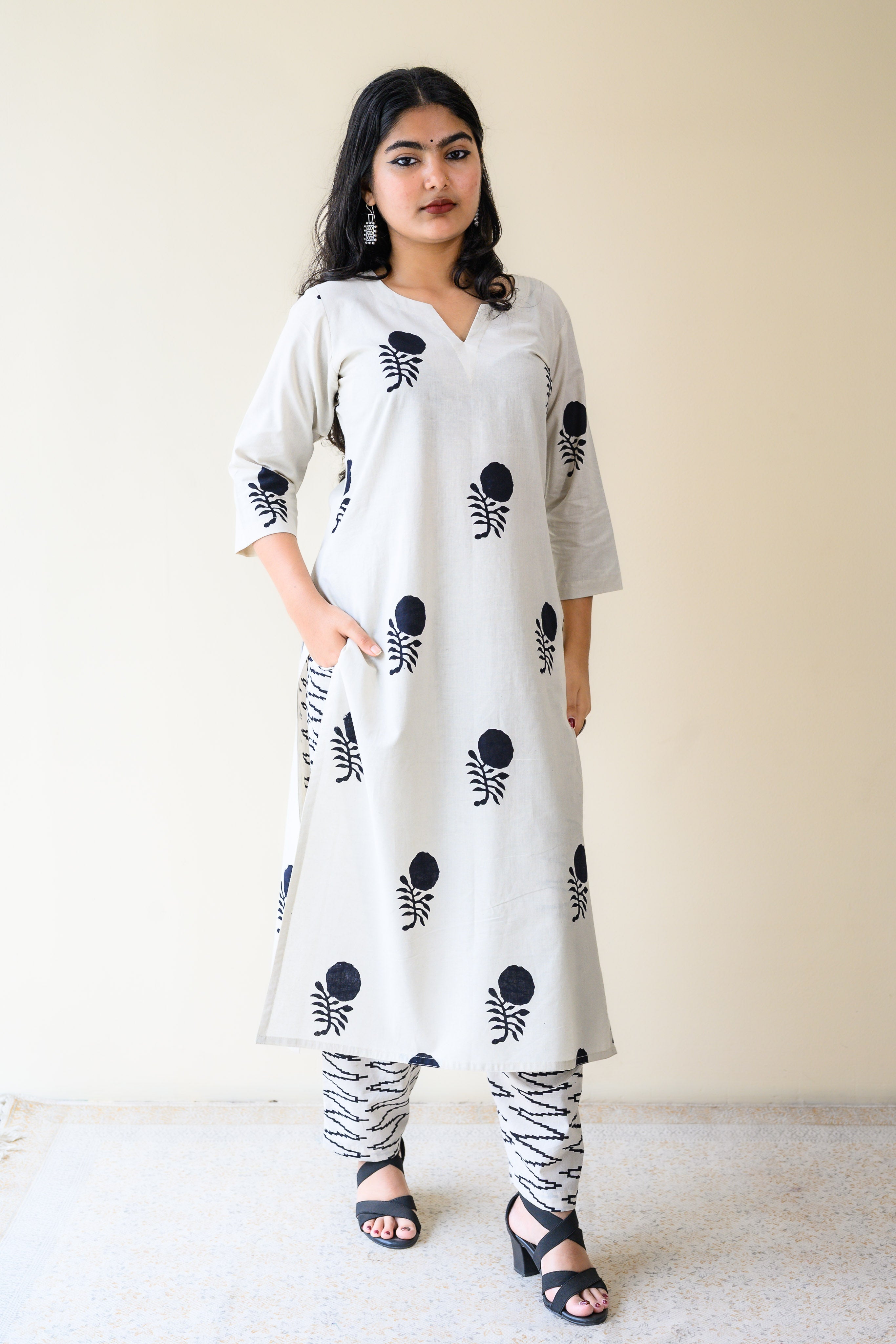 Set of 2- Raaheli Handblock Cotton Kurta & Pants Set