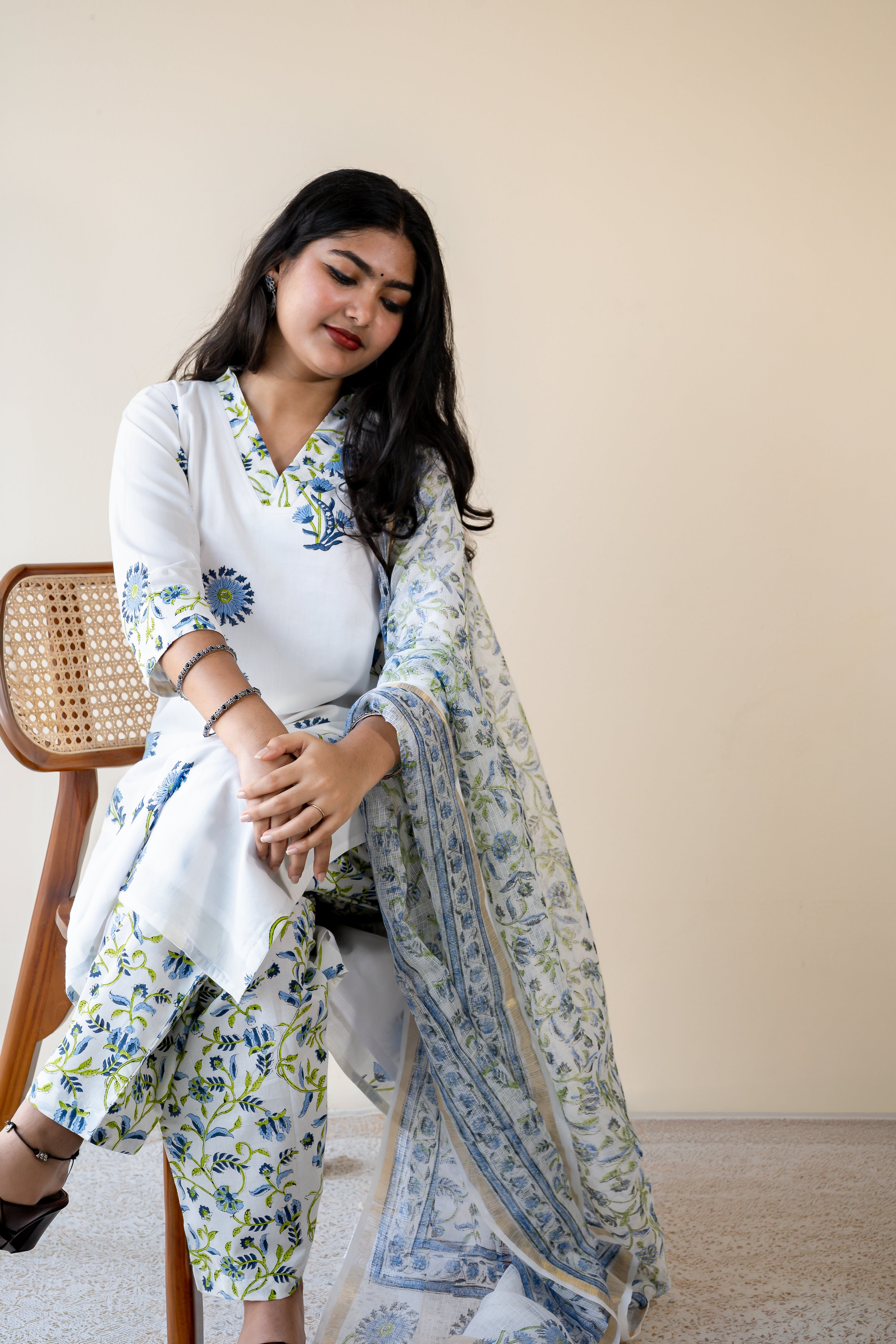 Set of 2- Sanganeri Blossoms Kurta & Pants