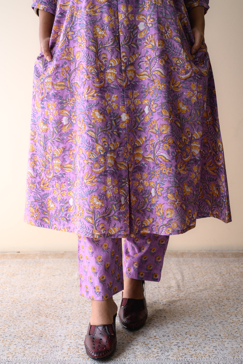 Set of 2- Piyu Lilac Sanganeri Cotton Kurta & Pants Set