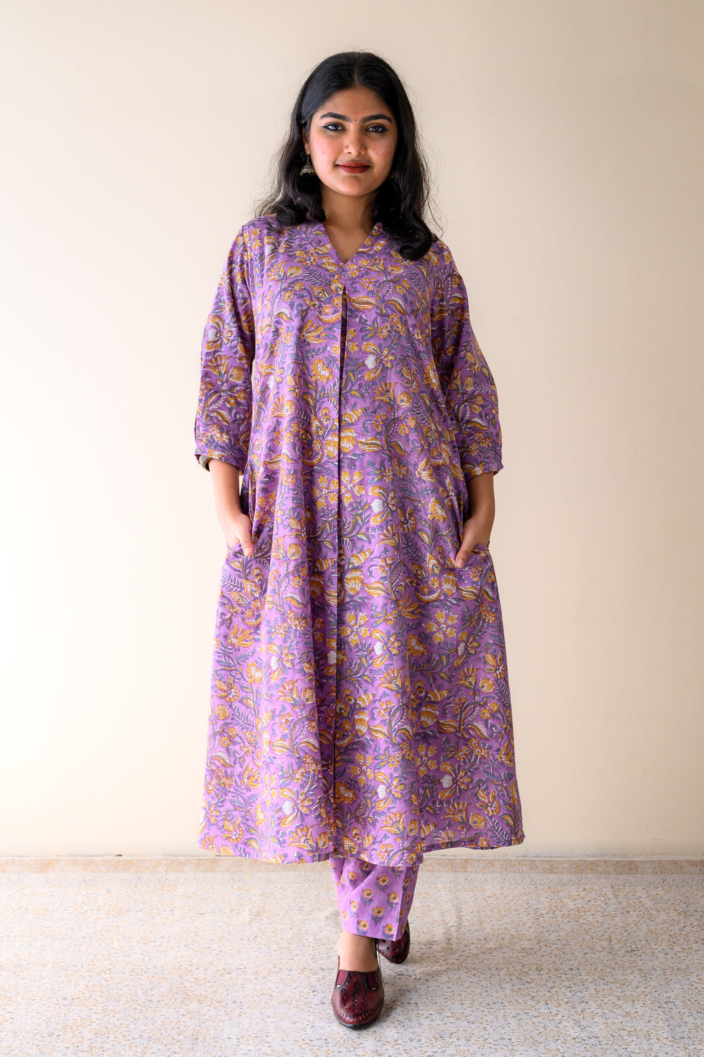 Set of 2- Piyu Lilac Sanganeri Cotton Kurta & Pants Set