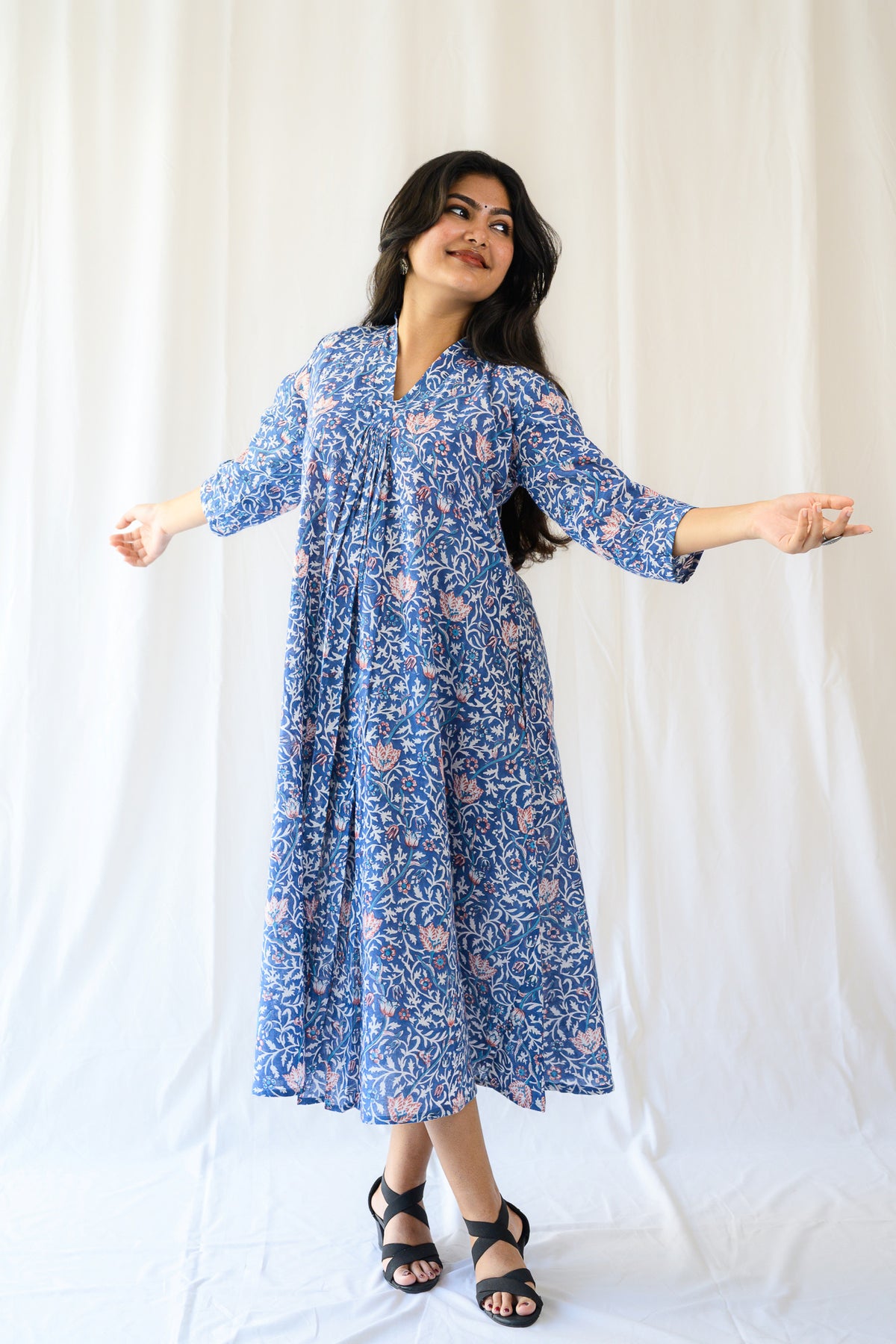 Della Sanganeri Dress