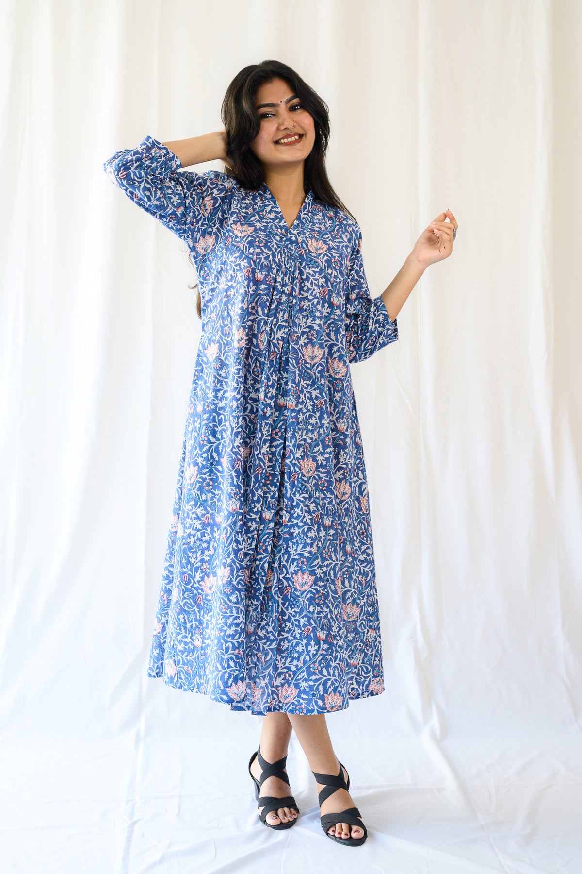 Della Sanganeri Dress