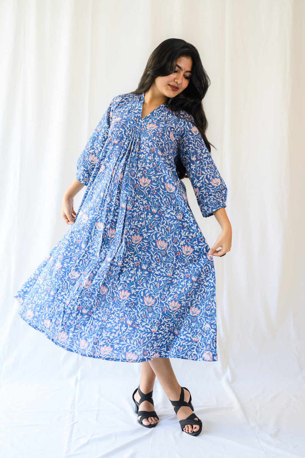 Della Sanganeri Dress