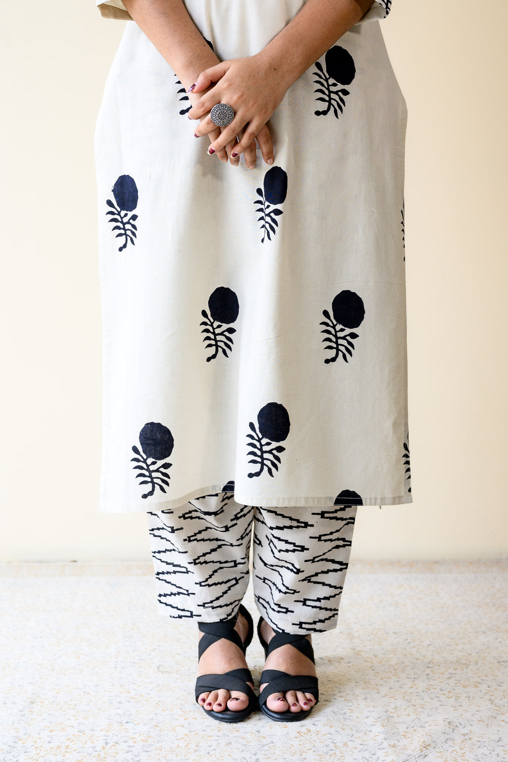 Set of 2- Raaheli Handblock Cotton Kurta & Pants Set