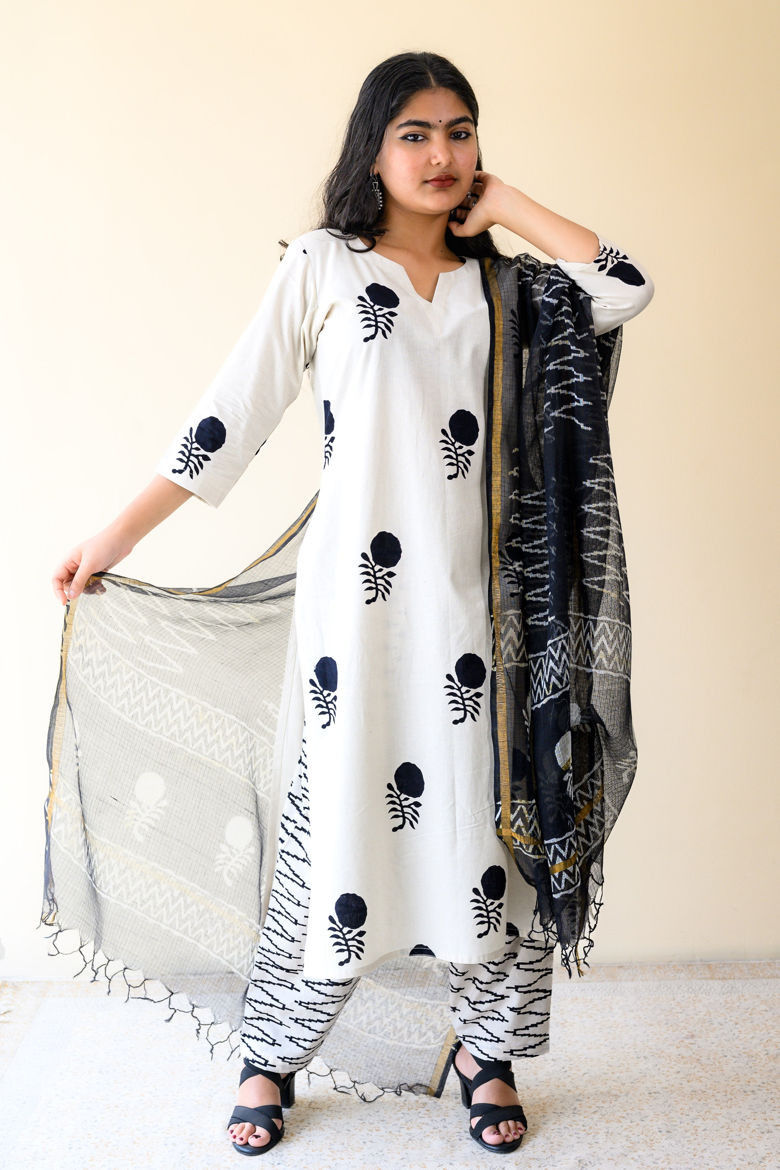 Set of 2- Raaheli Handblock Cotton Kurta & Pants Set
