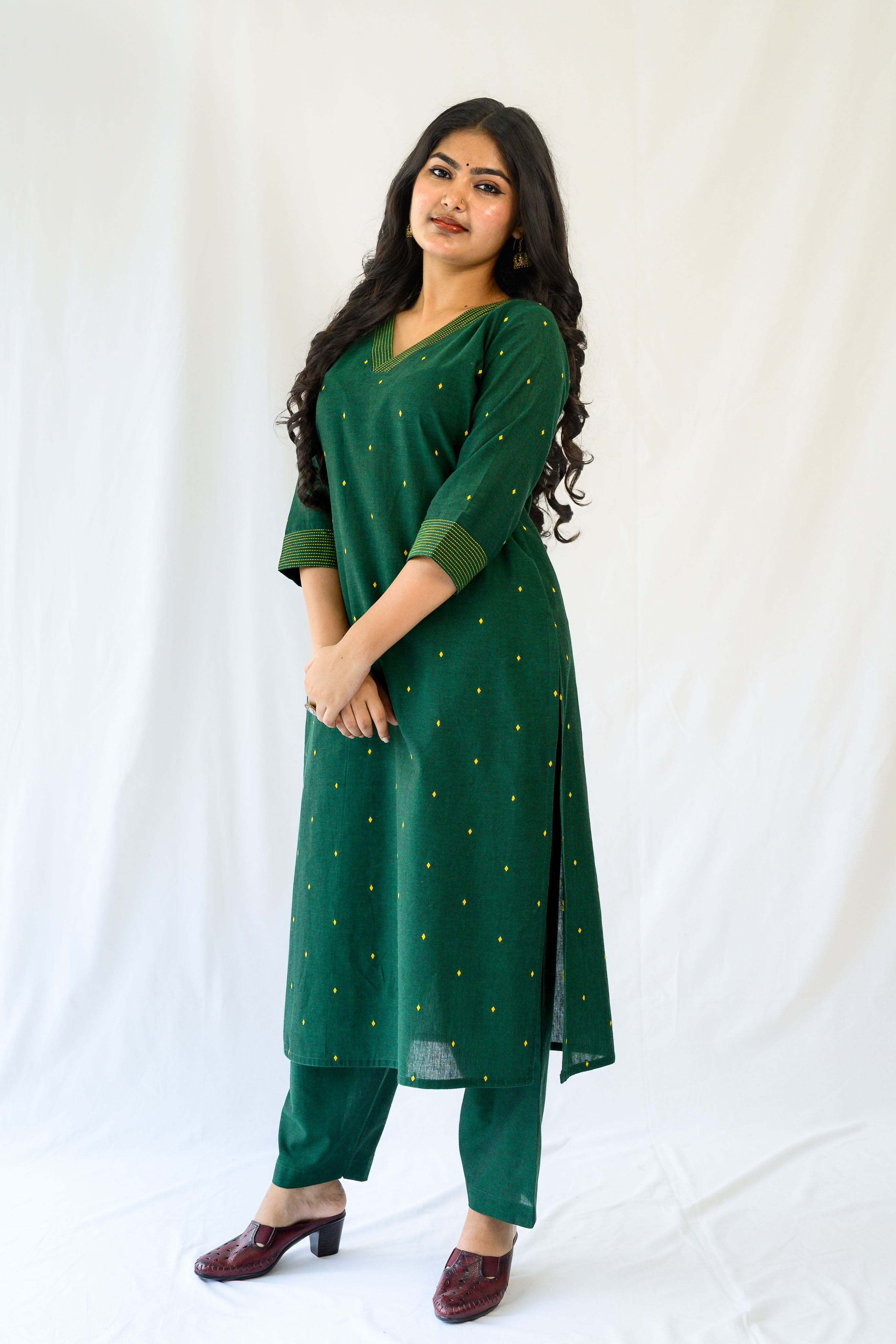 Set of 2- Kadali South Cotton Kurta & Pants Set