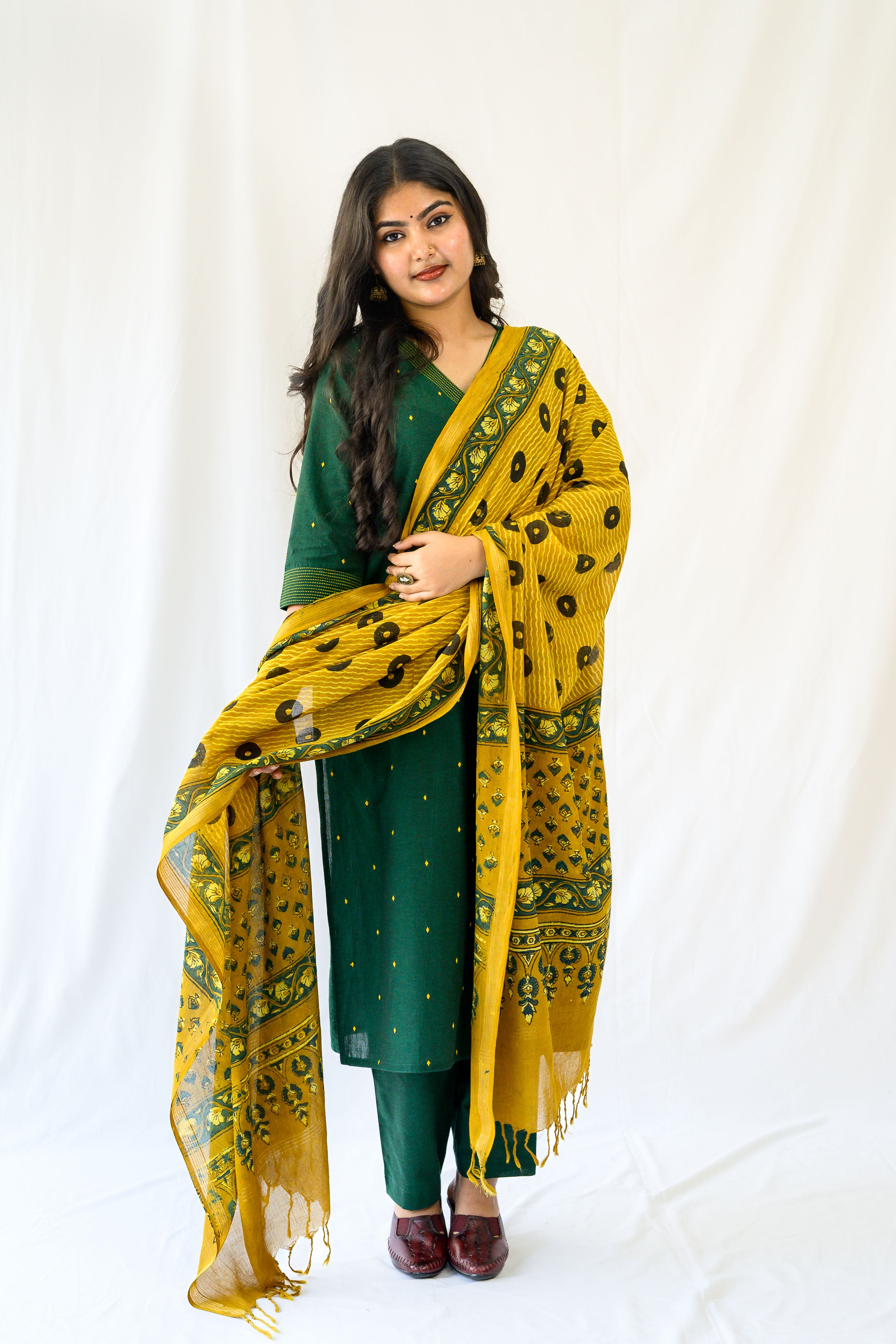 Set of 2- Kadali South Cotton Kurta & Pants Set