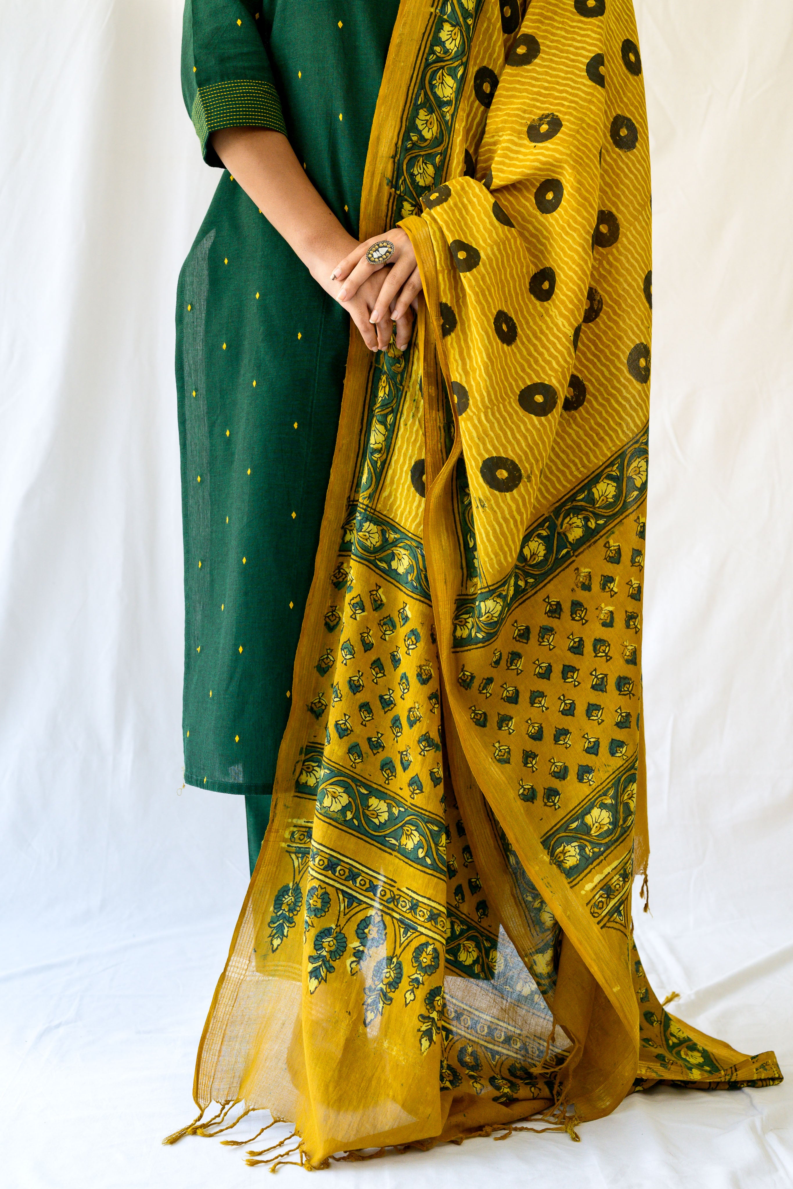 Set of 2- Kadali South Cotton Kurta & Pants Set