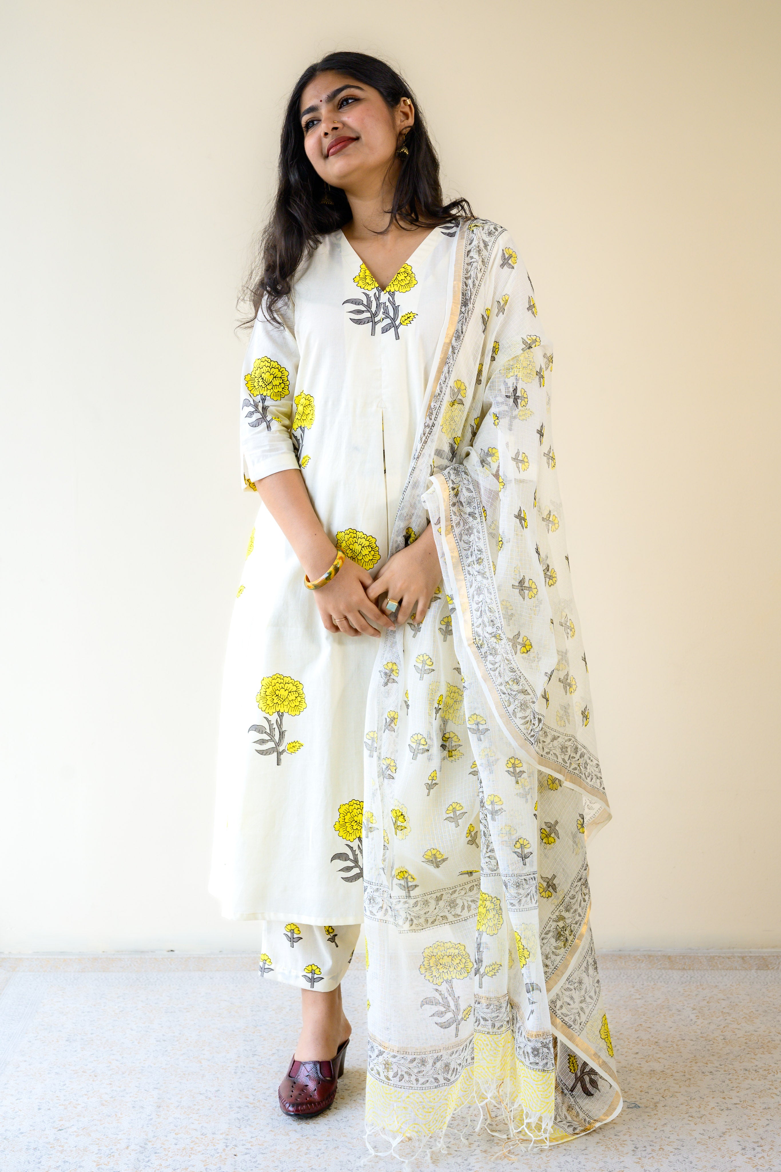 Set of 2- Jamanthi on Cream Sanganeri Box Pleated Kurta and Pants