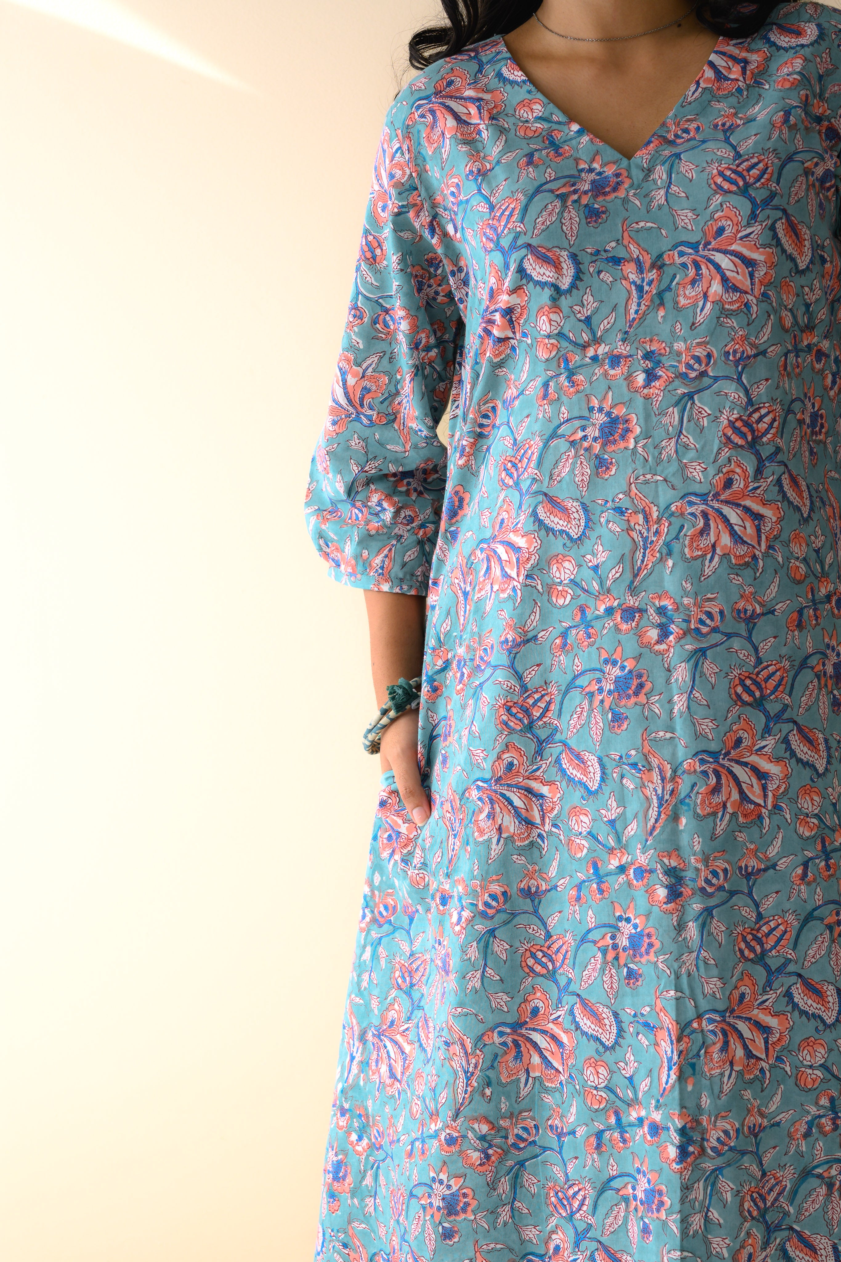 Set of 2- Ferozi Blue Sanganeri Cotton Kurta & Pants Set