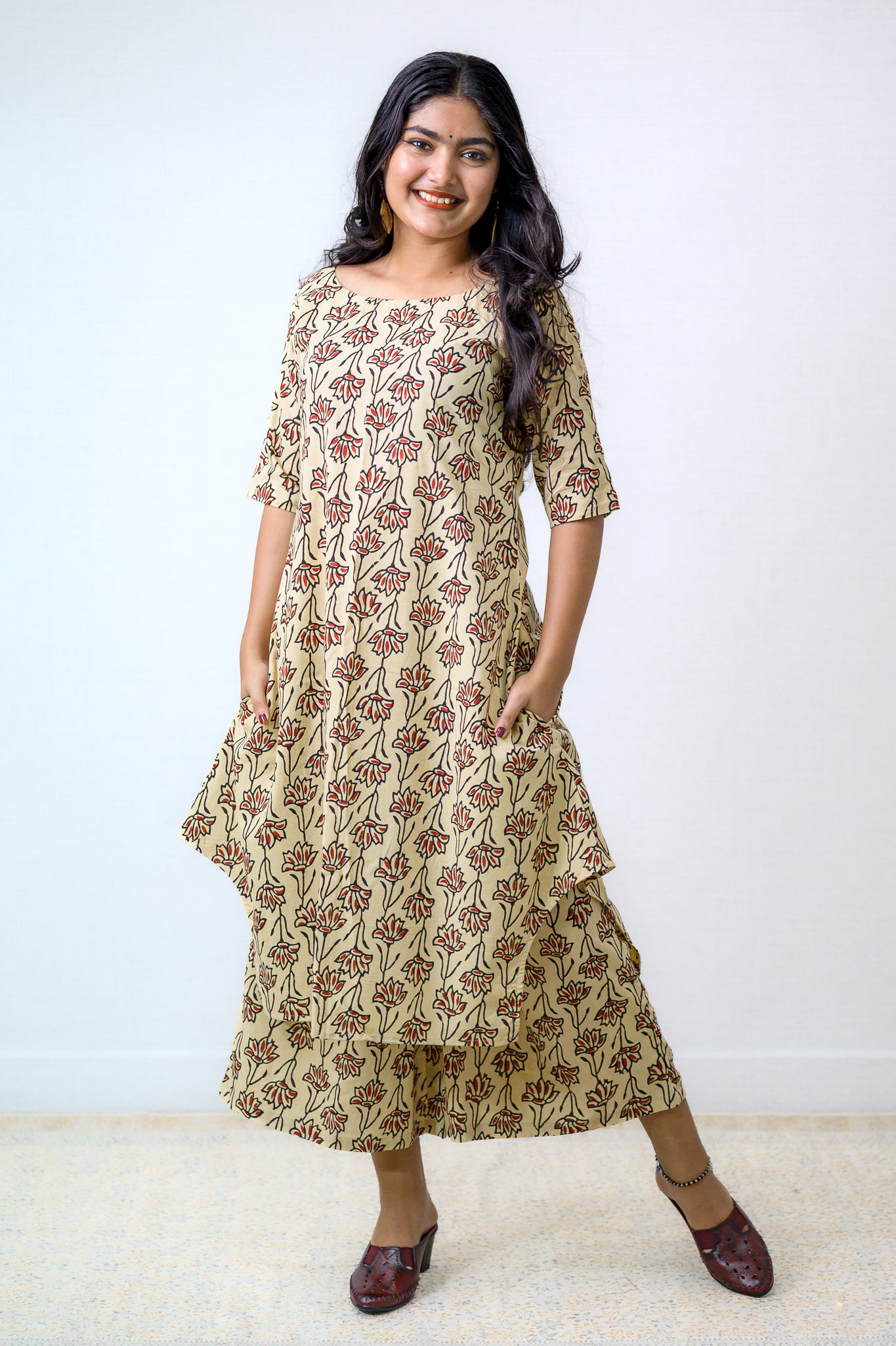 Set of 2- Crème de la Roses Bagru Short Kurta and Palazzo