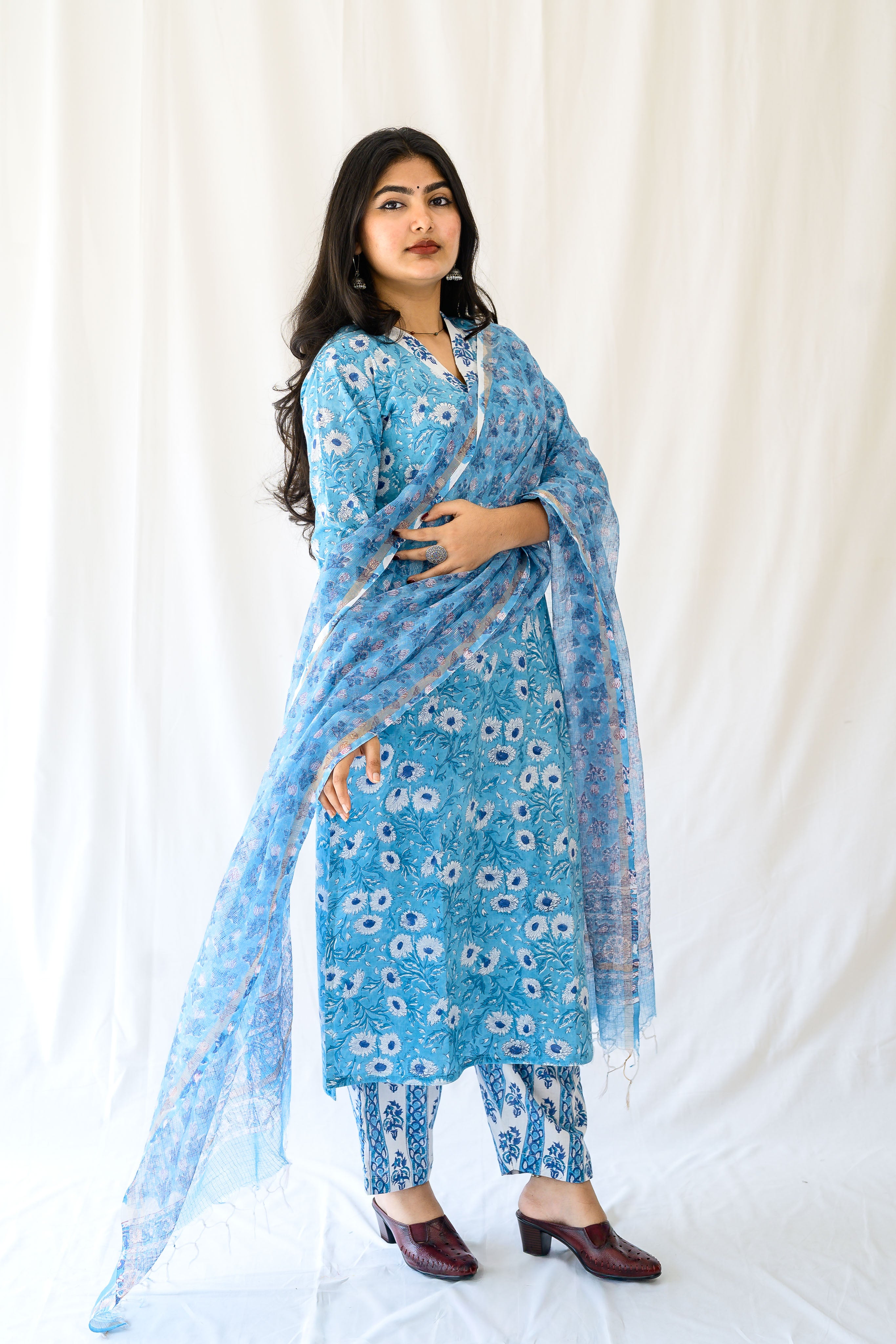 Sorai Sanganeri Handprinted Kota Doria Dupatta