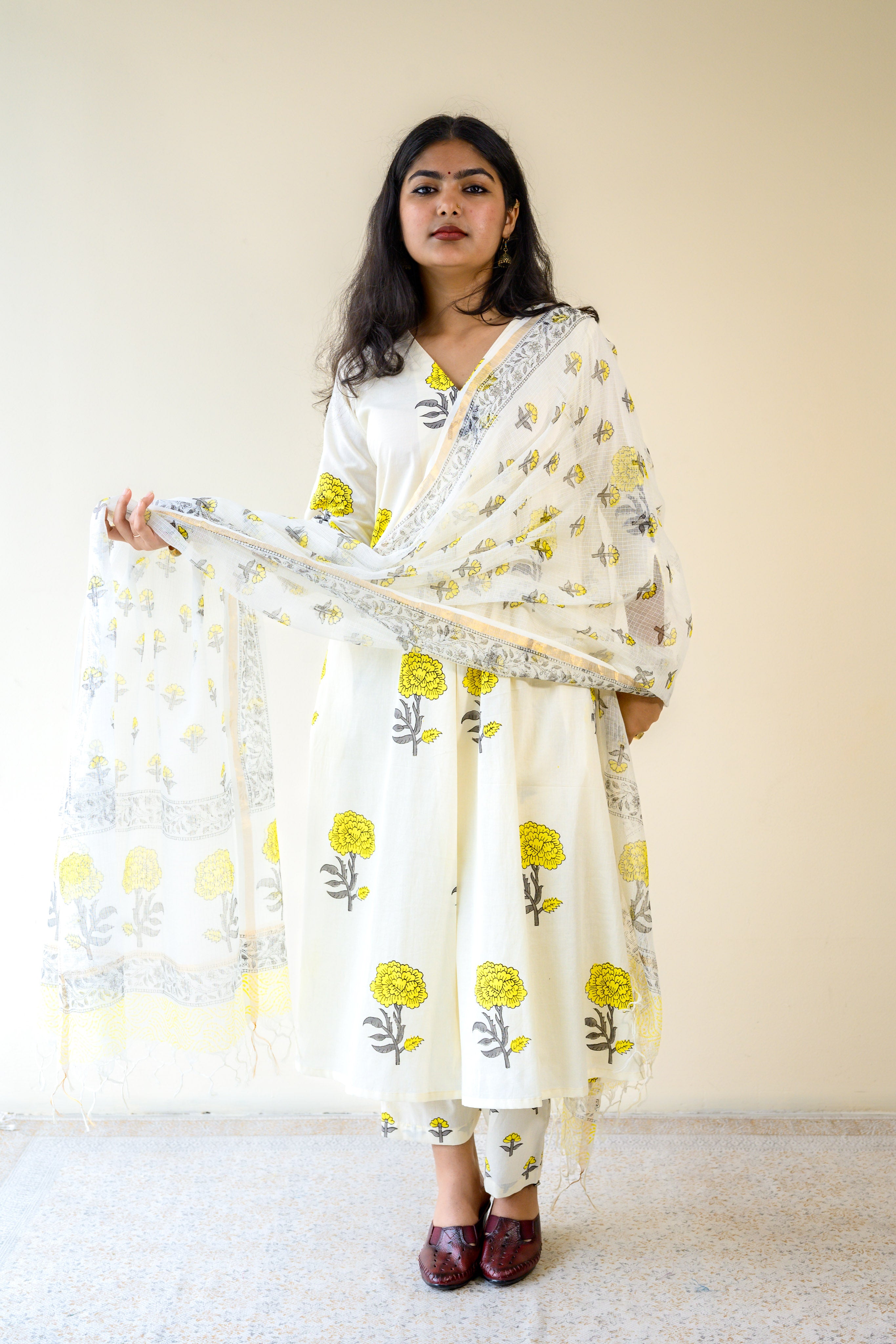 Yellow Florets on Cream Sanganeri Kota Doria Dupatta