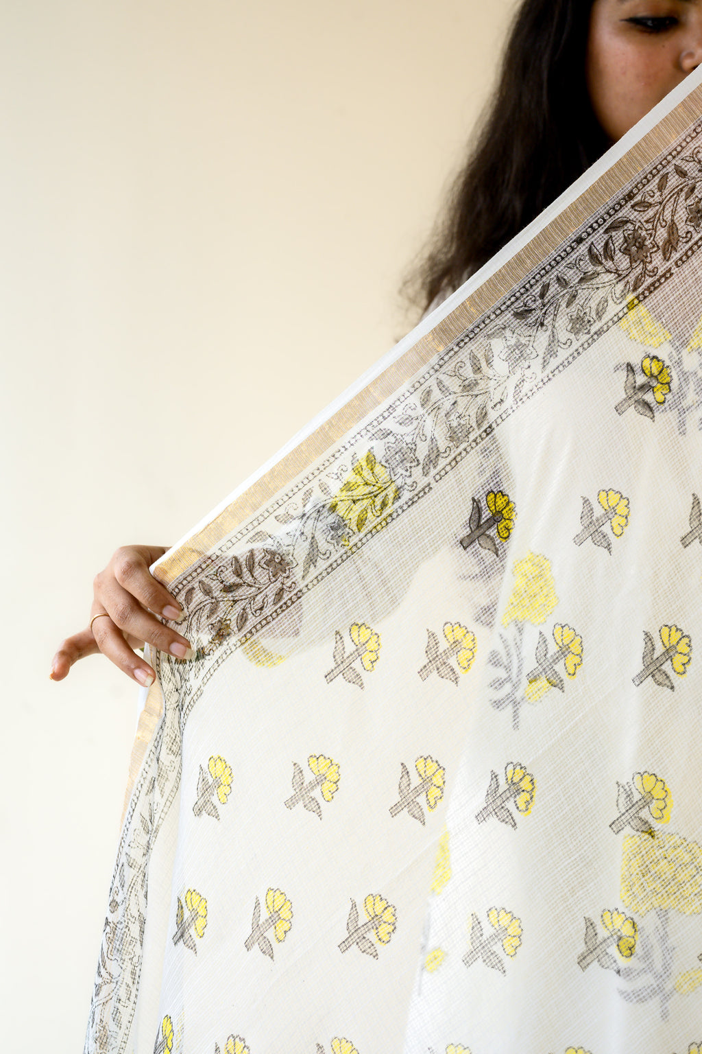 Yellow Florets on Cream Sanganeri Kota Doria Dupatta