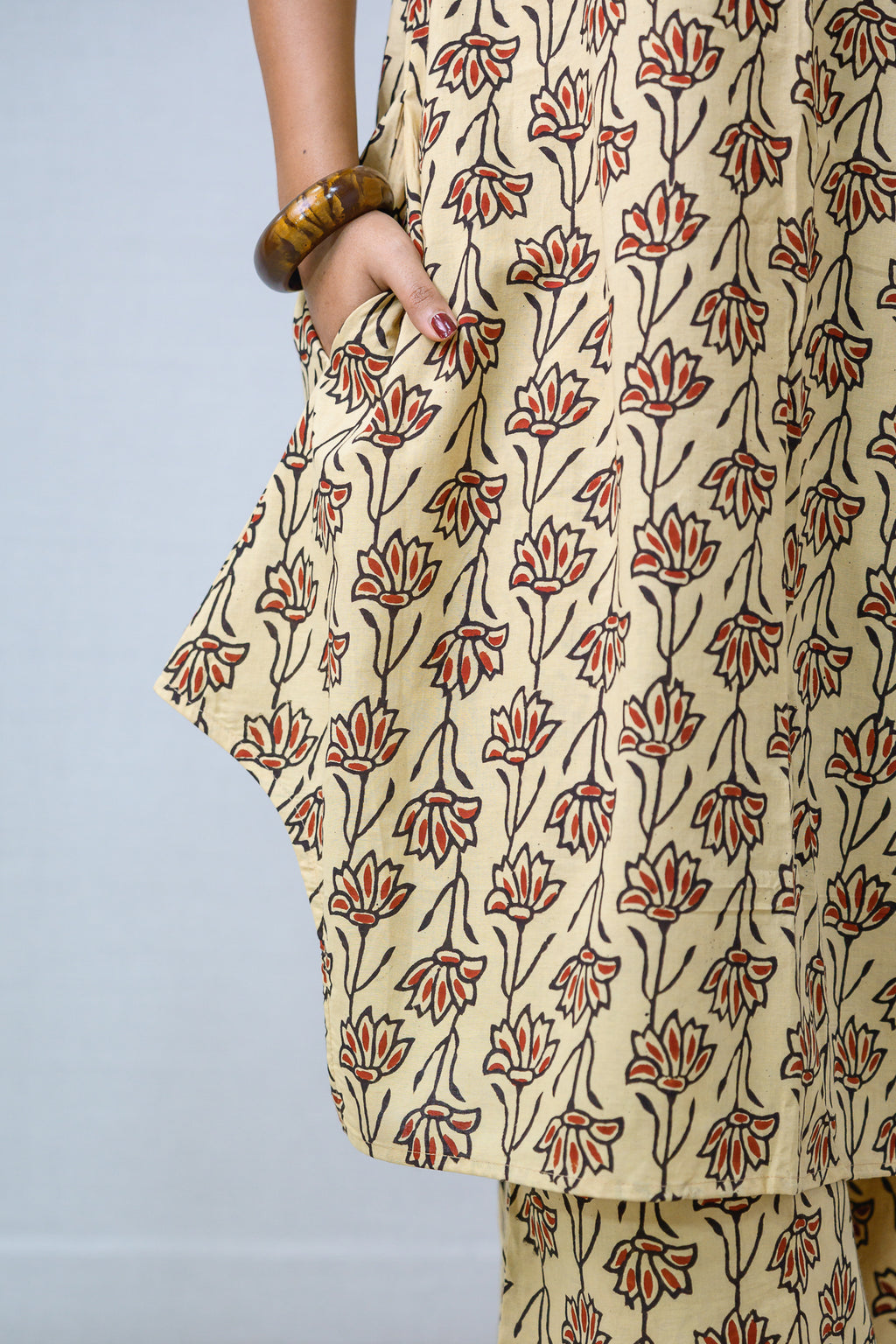 Set of 2- Crème de la Roses Bagru Short Kurta and Palazzo