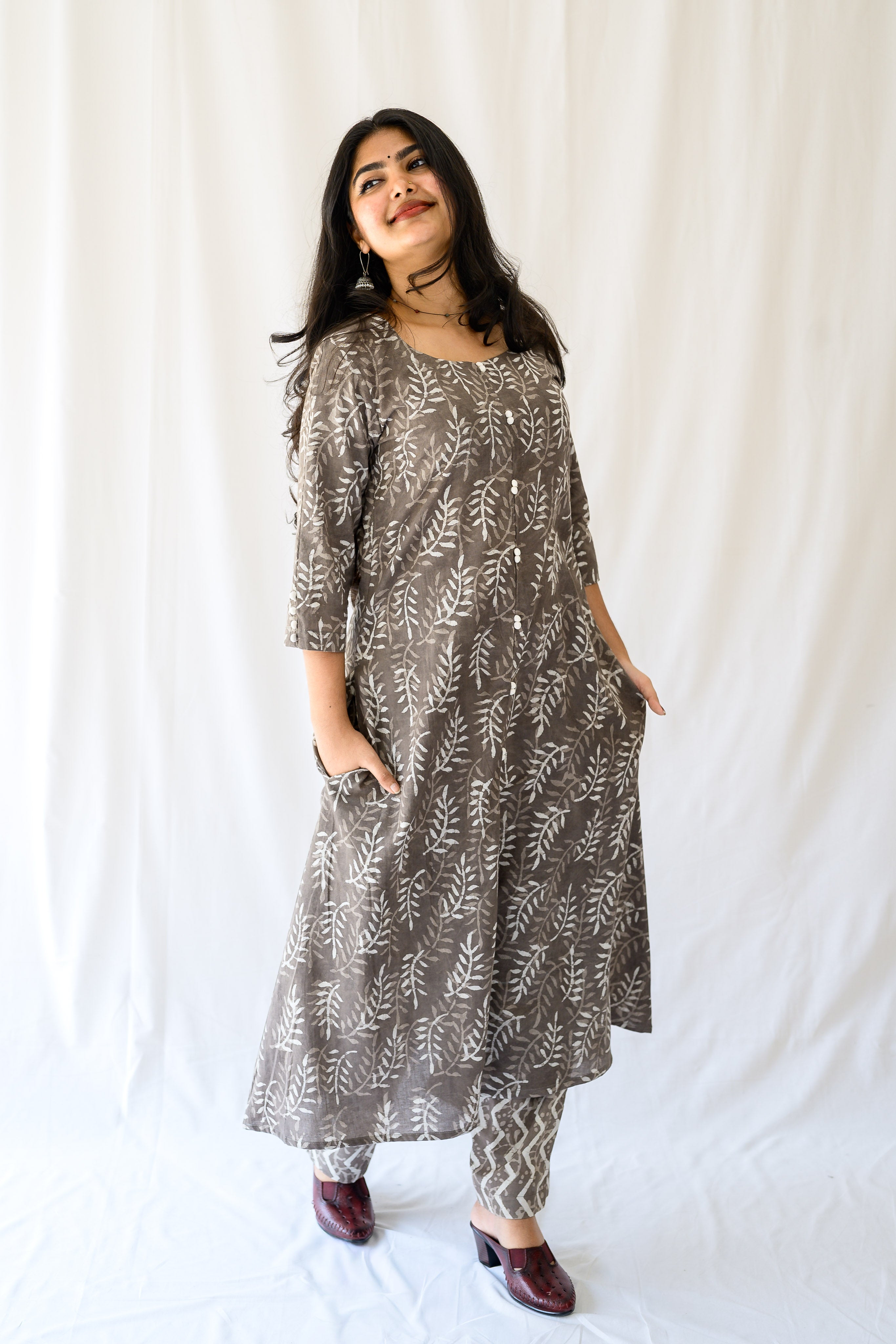 Set of 2- Stone Bagru Aline Kurta & Pants Set