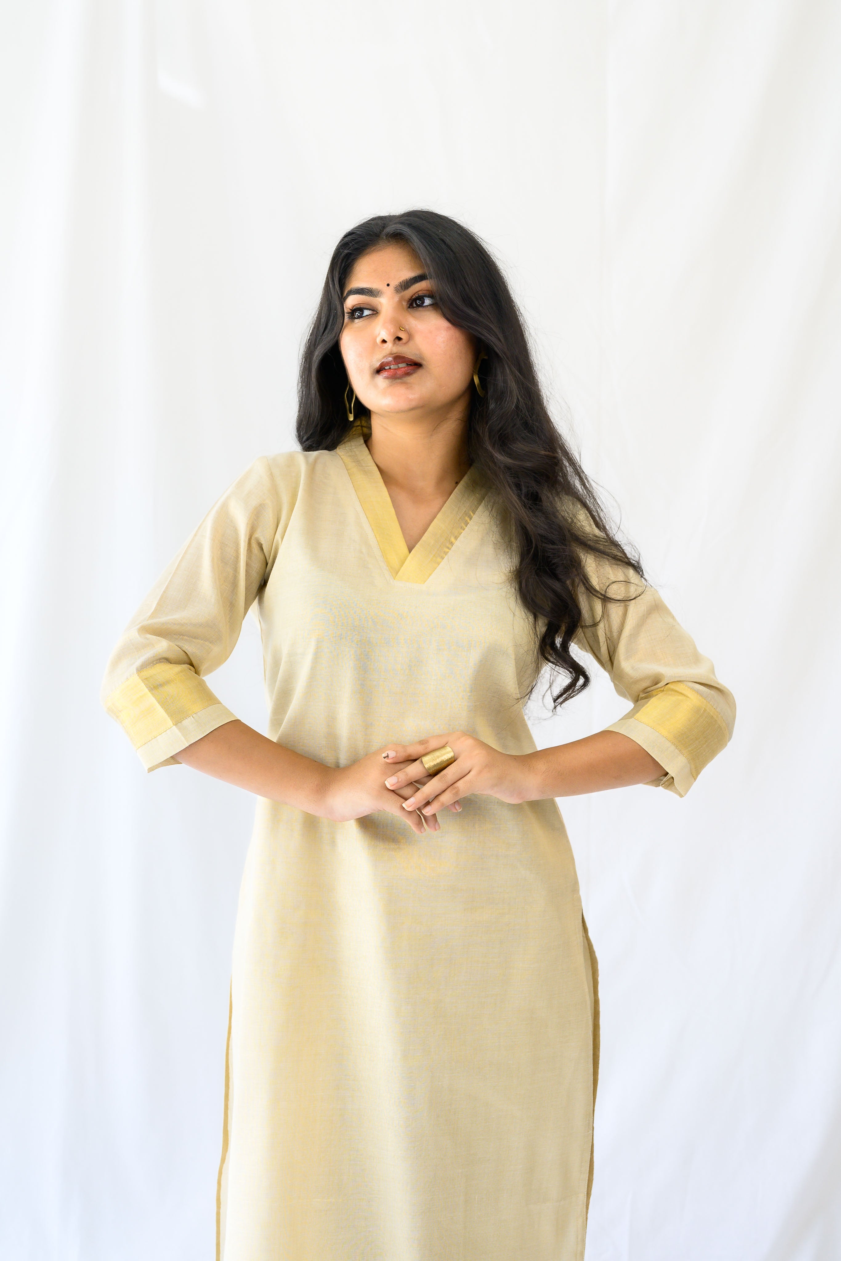 Kasavu Elegance Golden Tissue Straight Kurta