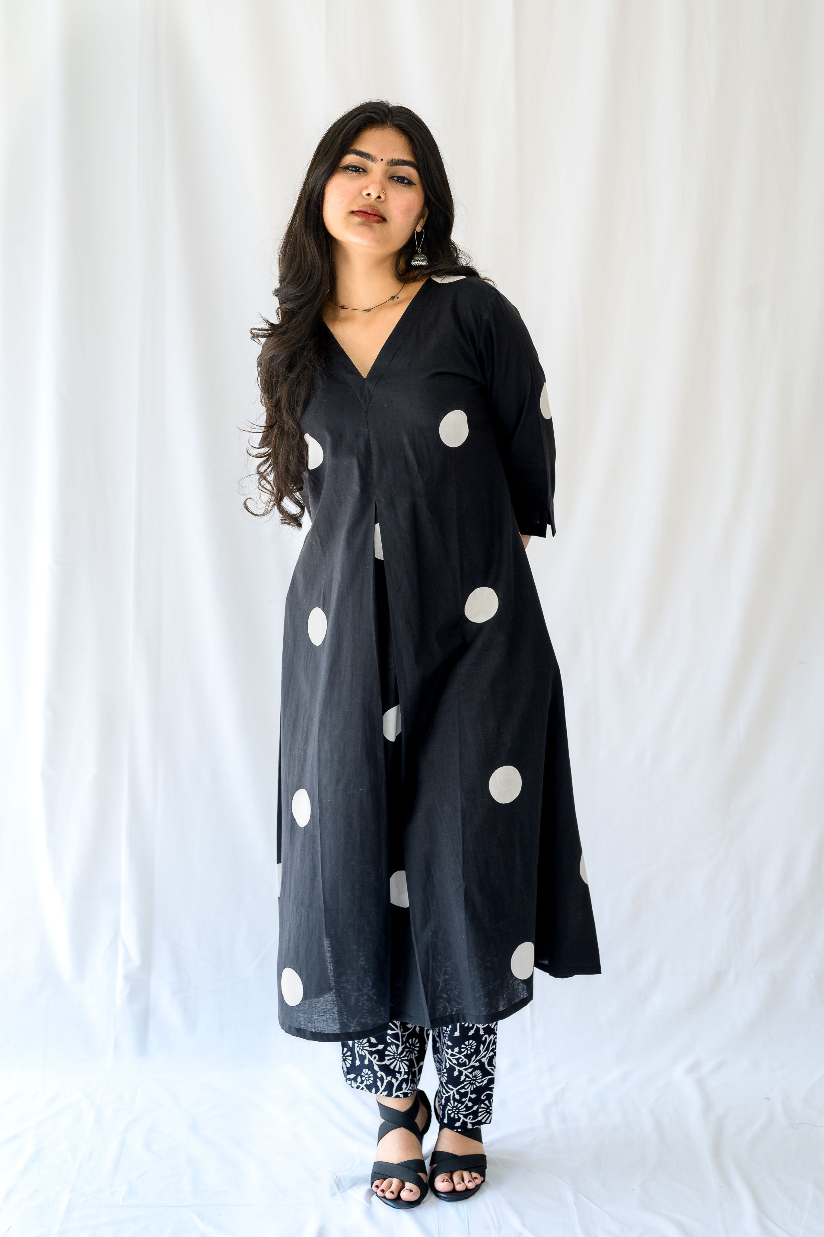 Set of 2- Polka Loca Black Box Pleated Kurtas & Pants