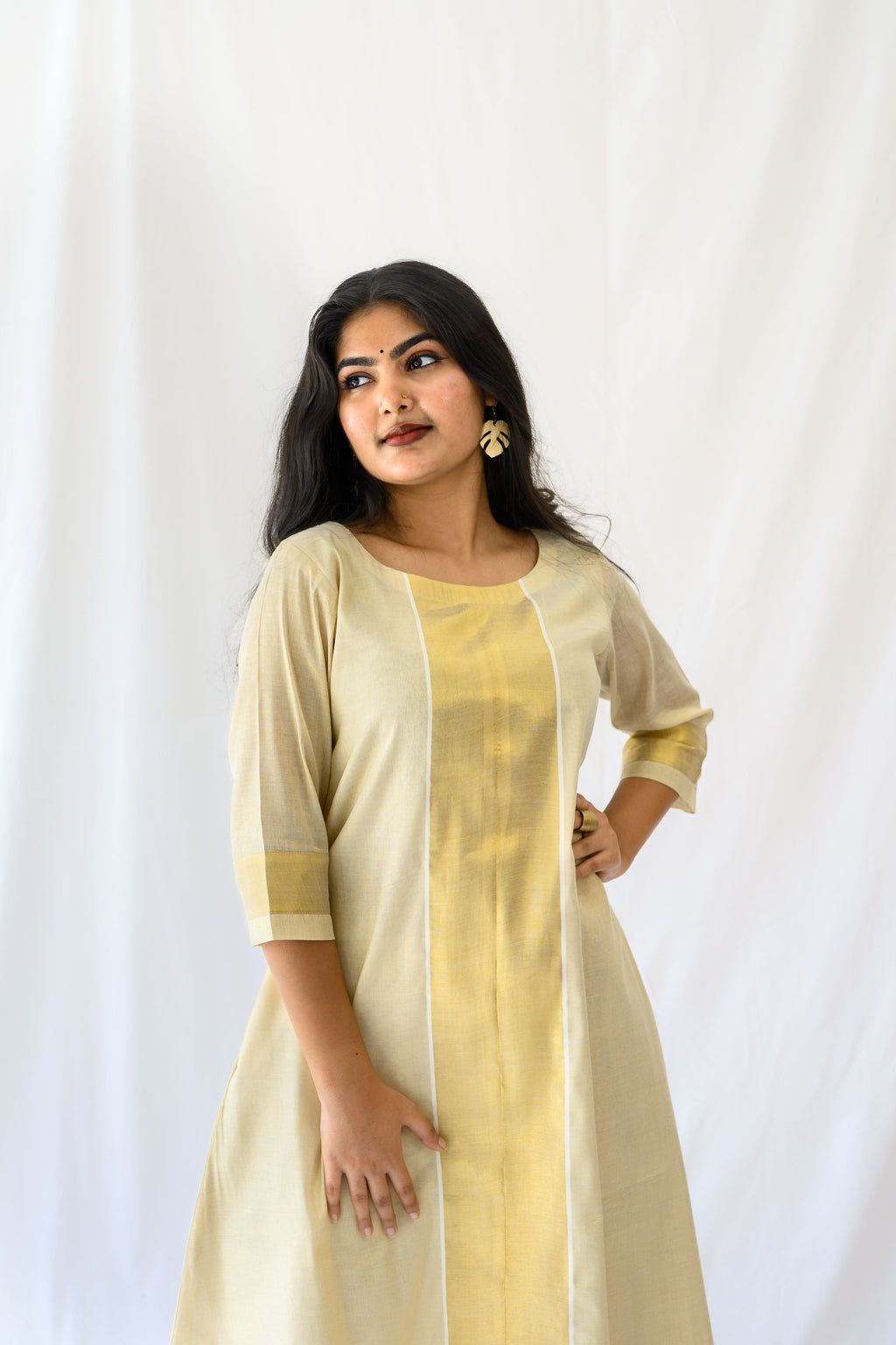 Kasavu Elegance Golden Tissue High Low Kurta