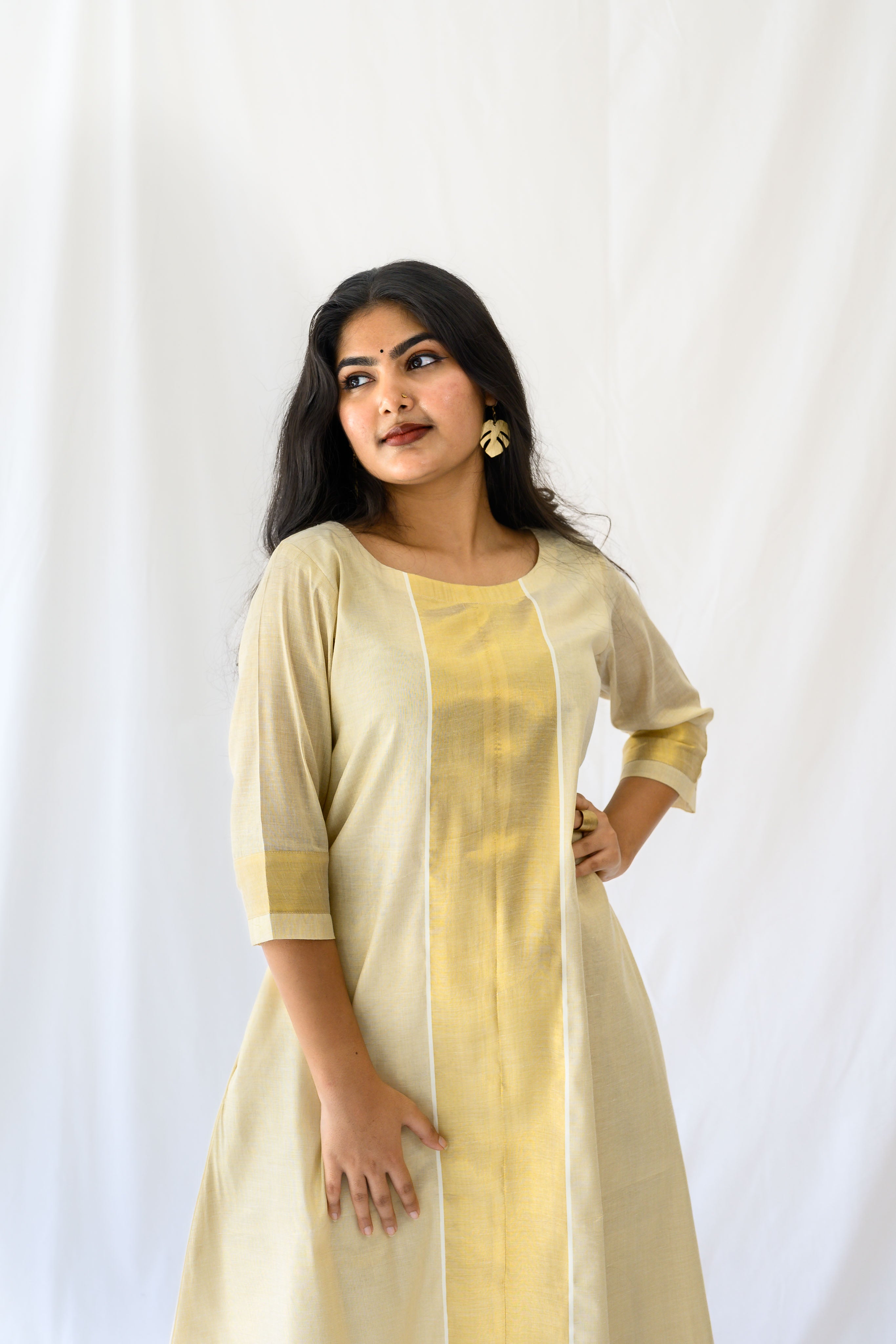 Kasavu Elegance Golden Tissue High Low Kurta