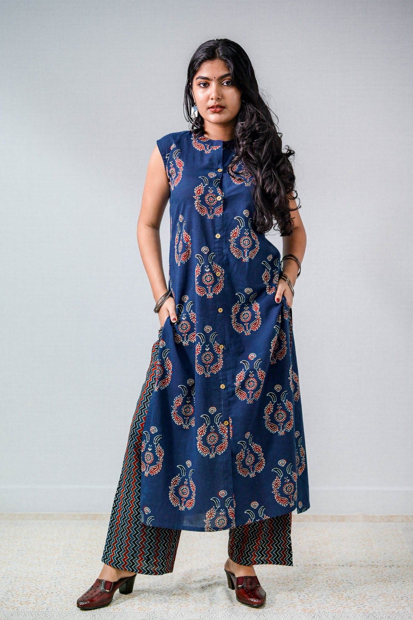 Pankhuri Indigo Ajrakh Sleeveless Kurta