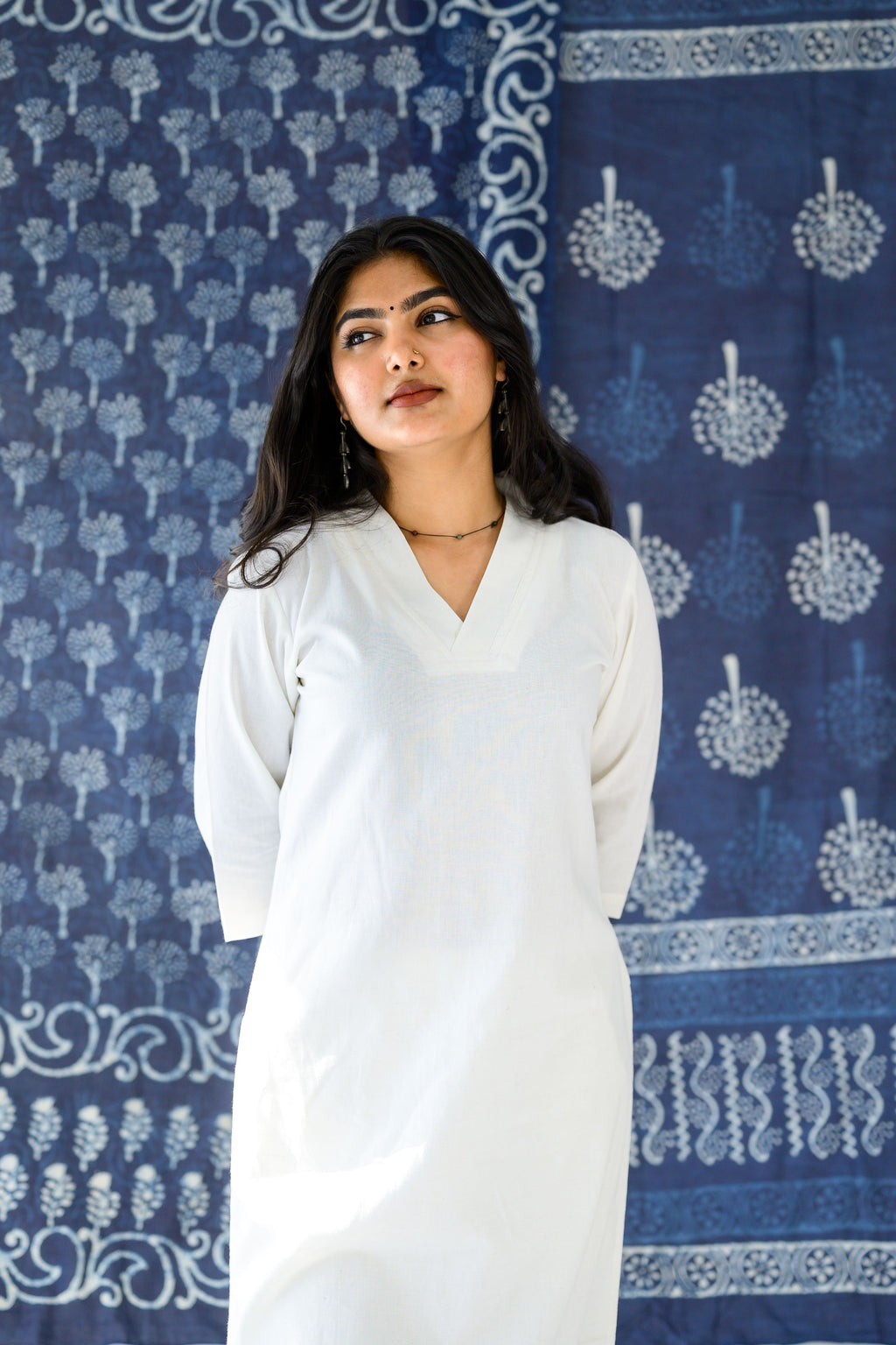 Set of 2- Off White Cotton Flax Collar Kurta & Pants Set