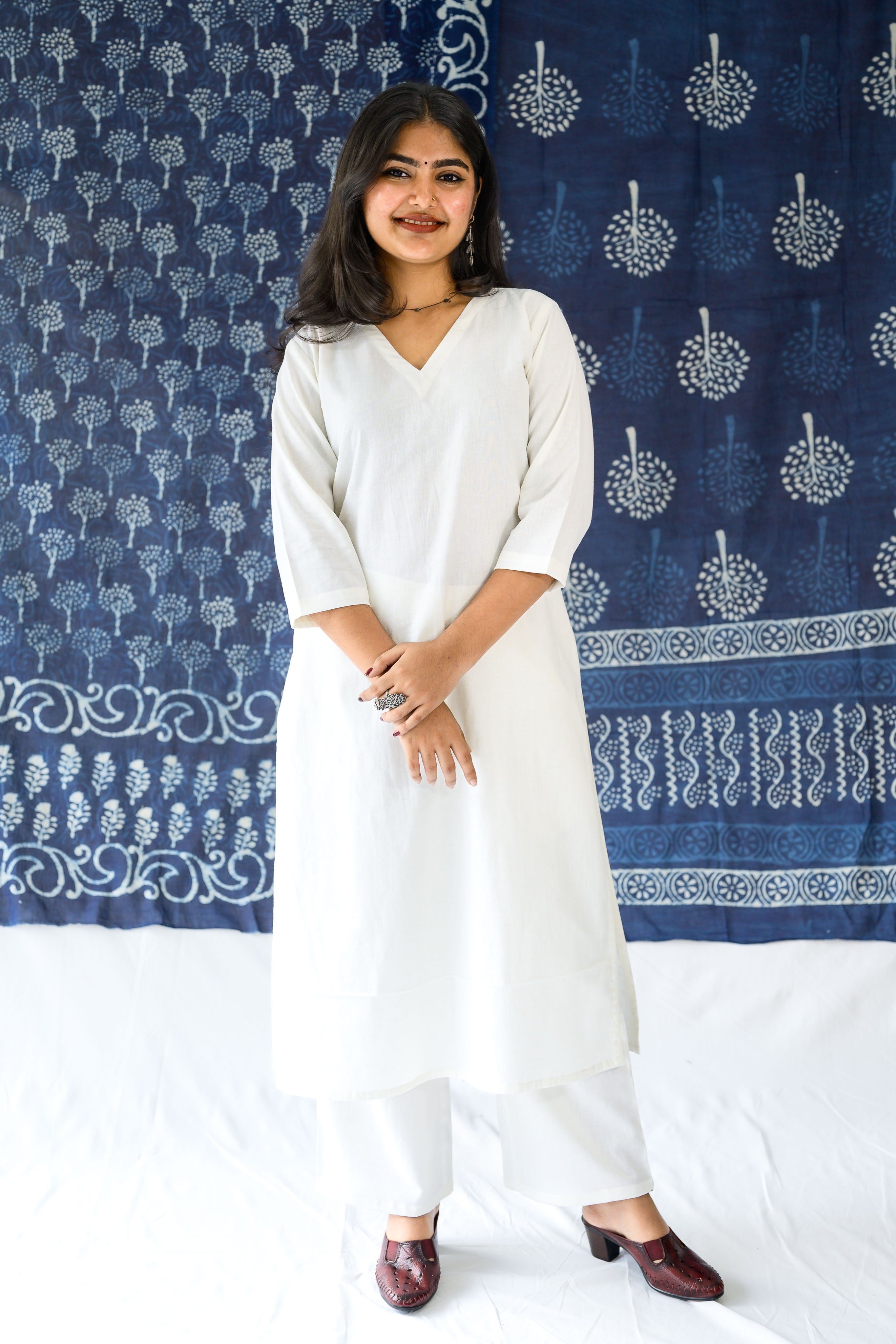 Off White Cotton Flax V Neck Kurta
