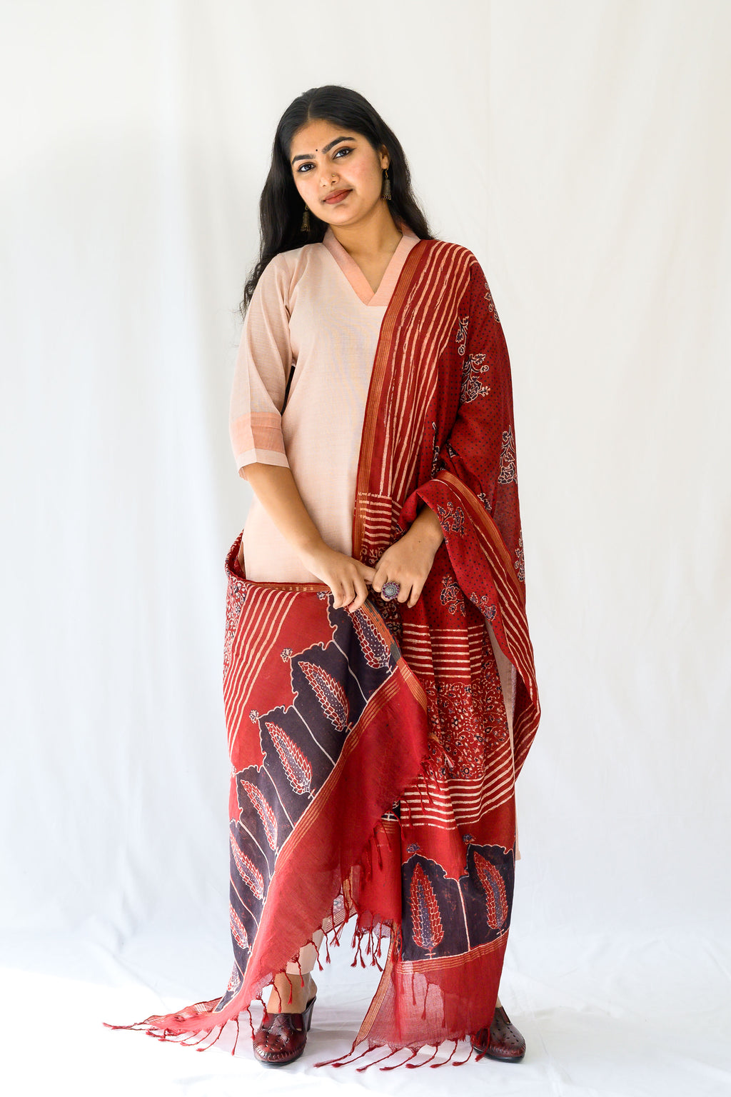 Kasavu Elegance Copper Tissue Straight Kurta