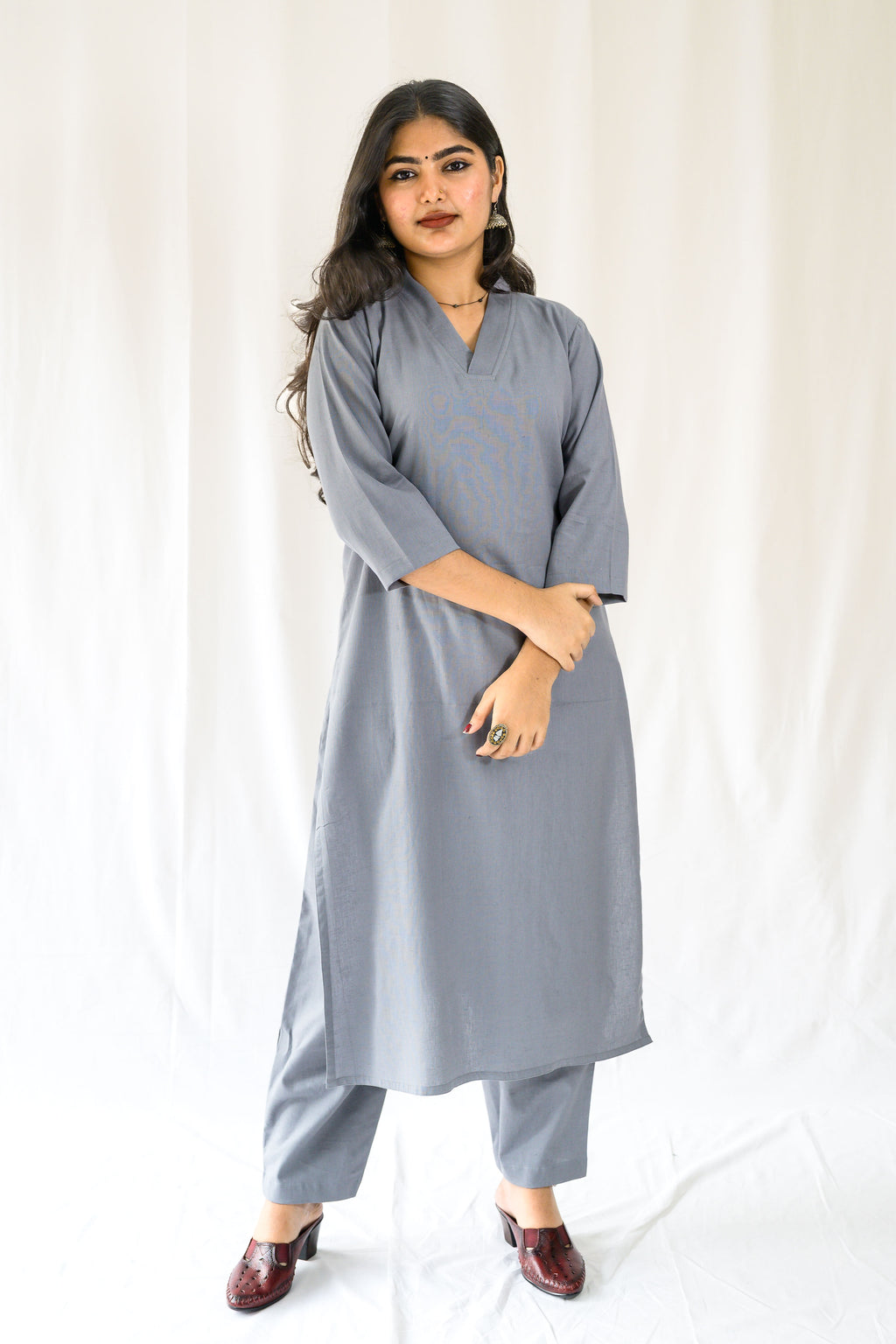 Set of 2- Grey Cotton Flax Collar Neck Kurta & Pants Set