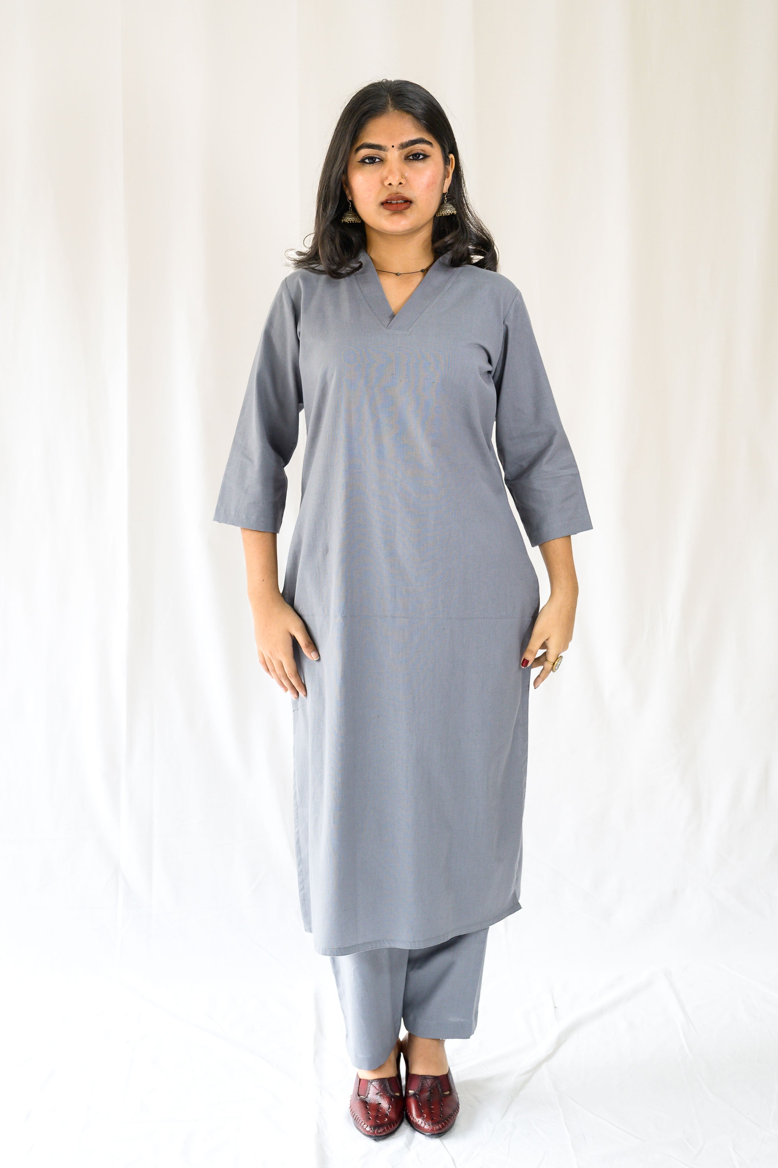 Set of 2- Grey Cotton Flax Collar Neck Kurta & Pants Set